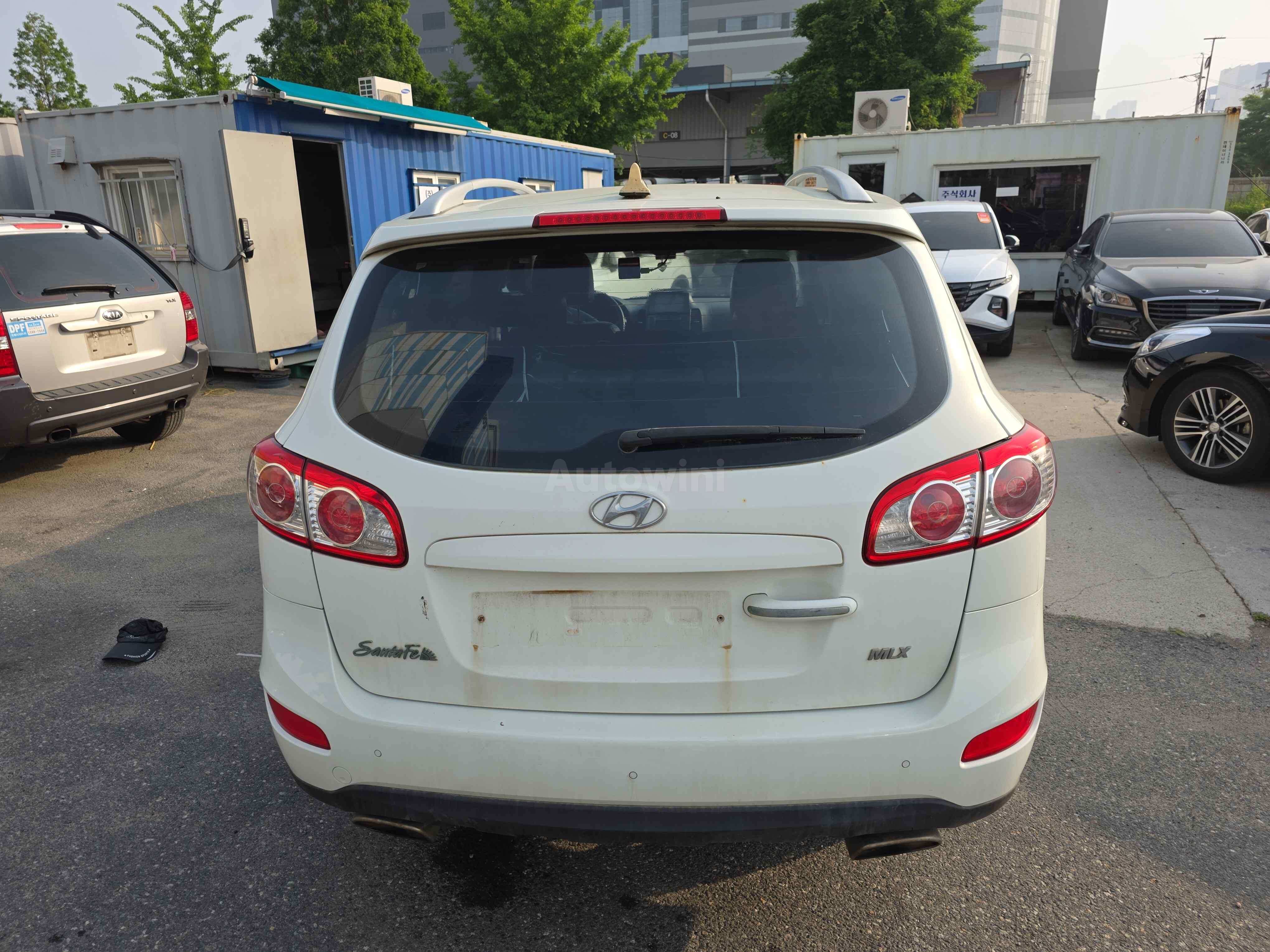 2010 HYUNDAI SANTAFE VIN: KMHSJ81UBAU610252