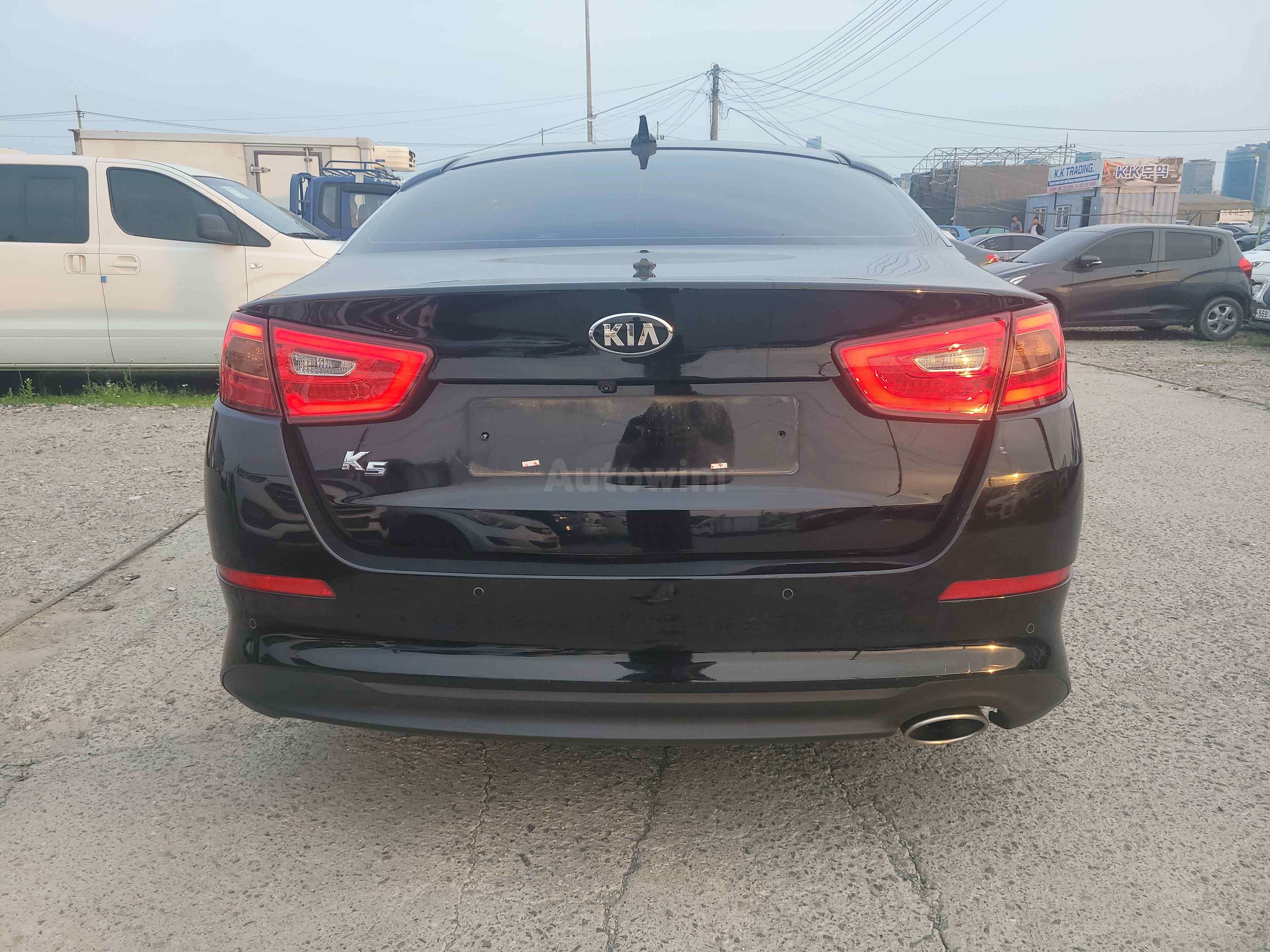 2015 KIA K5 VIN: KNAGM419BFA549238