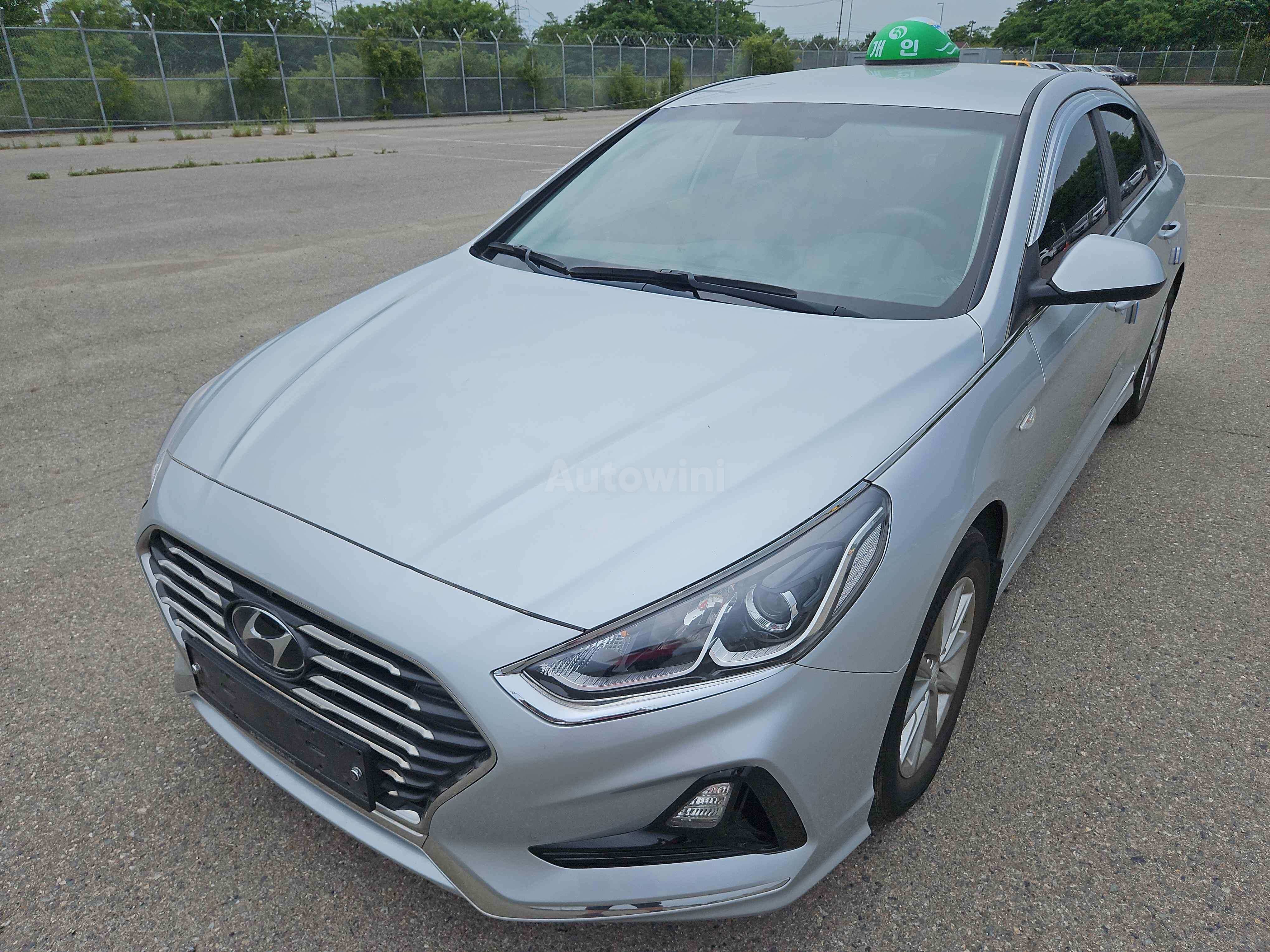 2018 HYUNDAI SONATA VIN: KMHE341DBJA451837