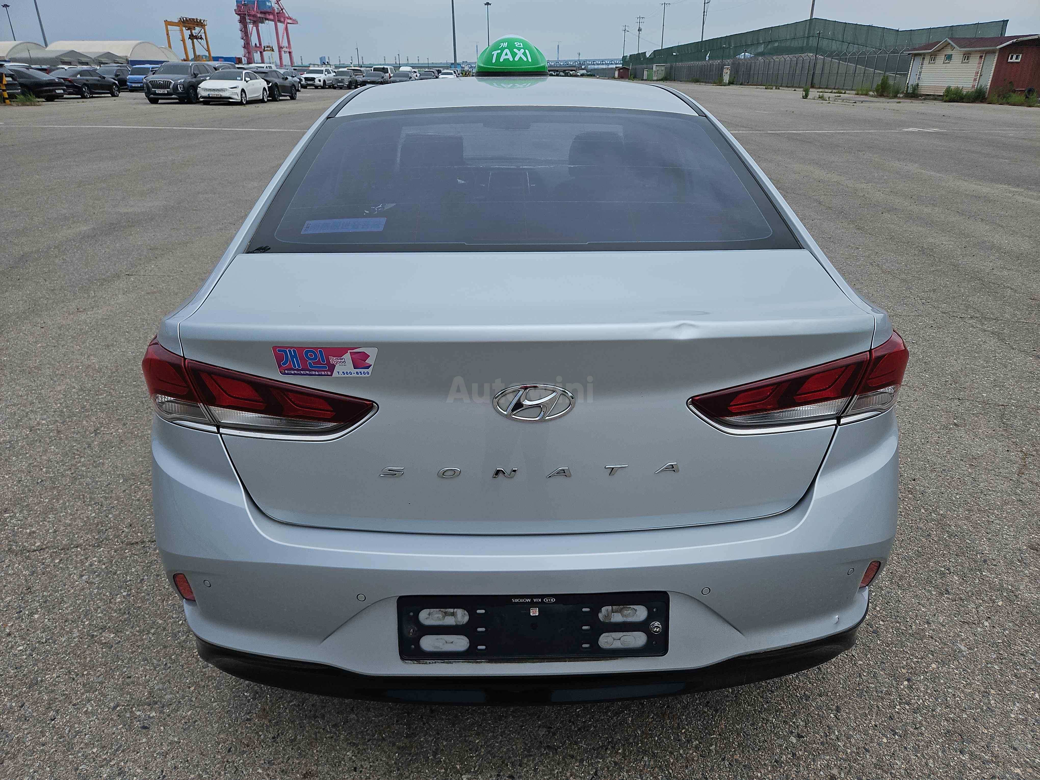 2018 HYUNDAI SONATA VIN: KMHE341DBJA451837
