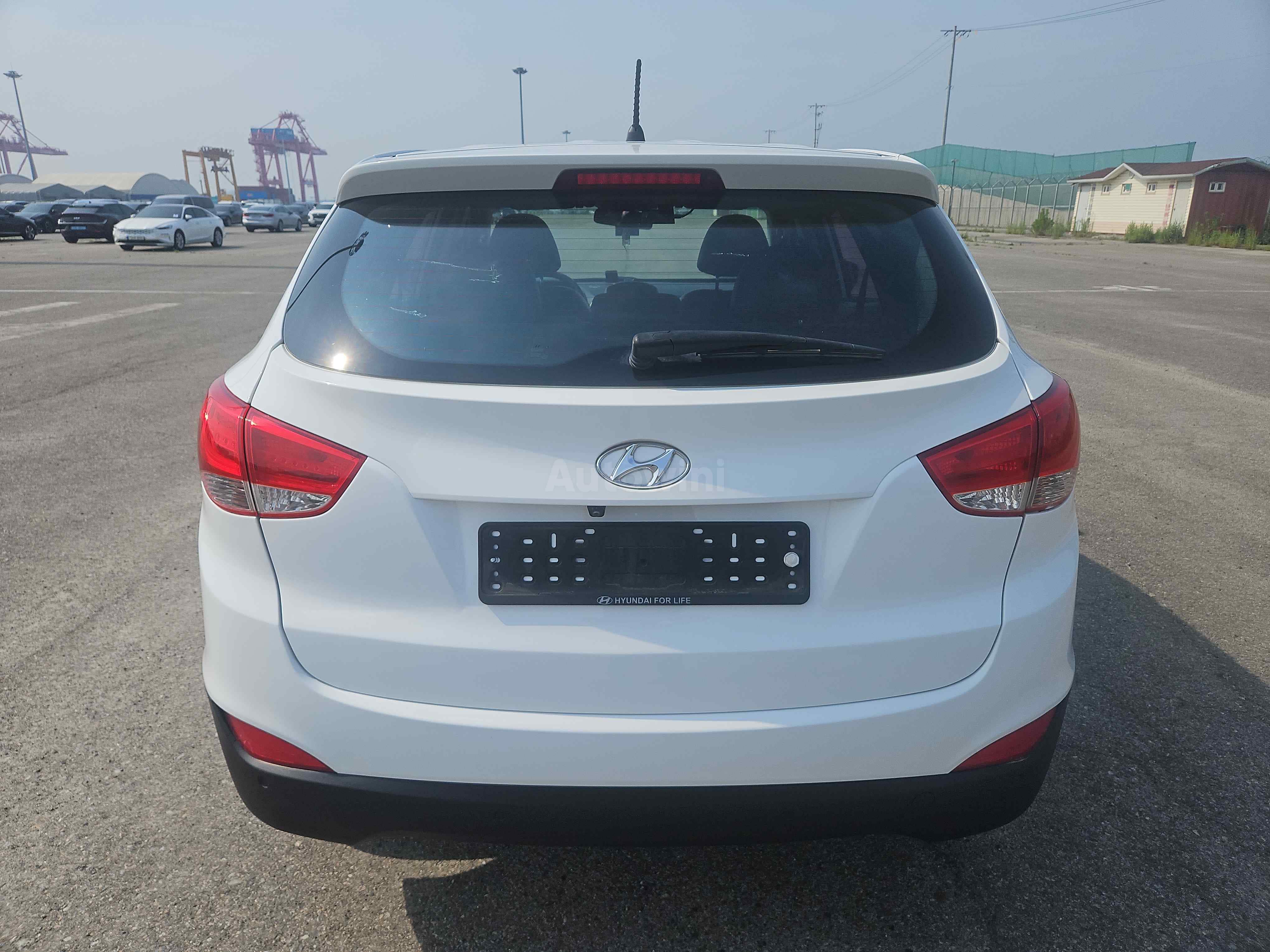 2014 HYUNDAI TUCSON VIN: KMHJT81VBEU890205