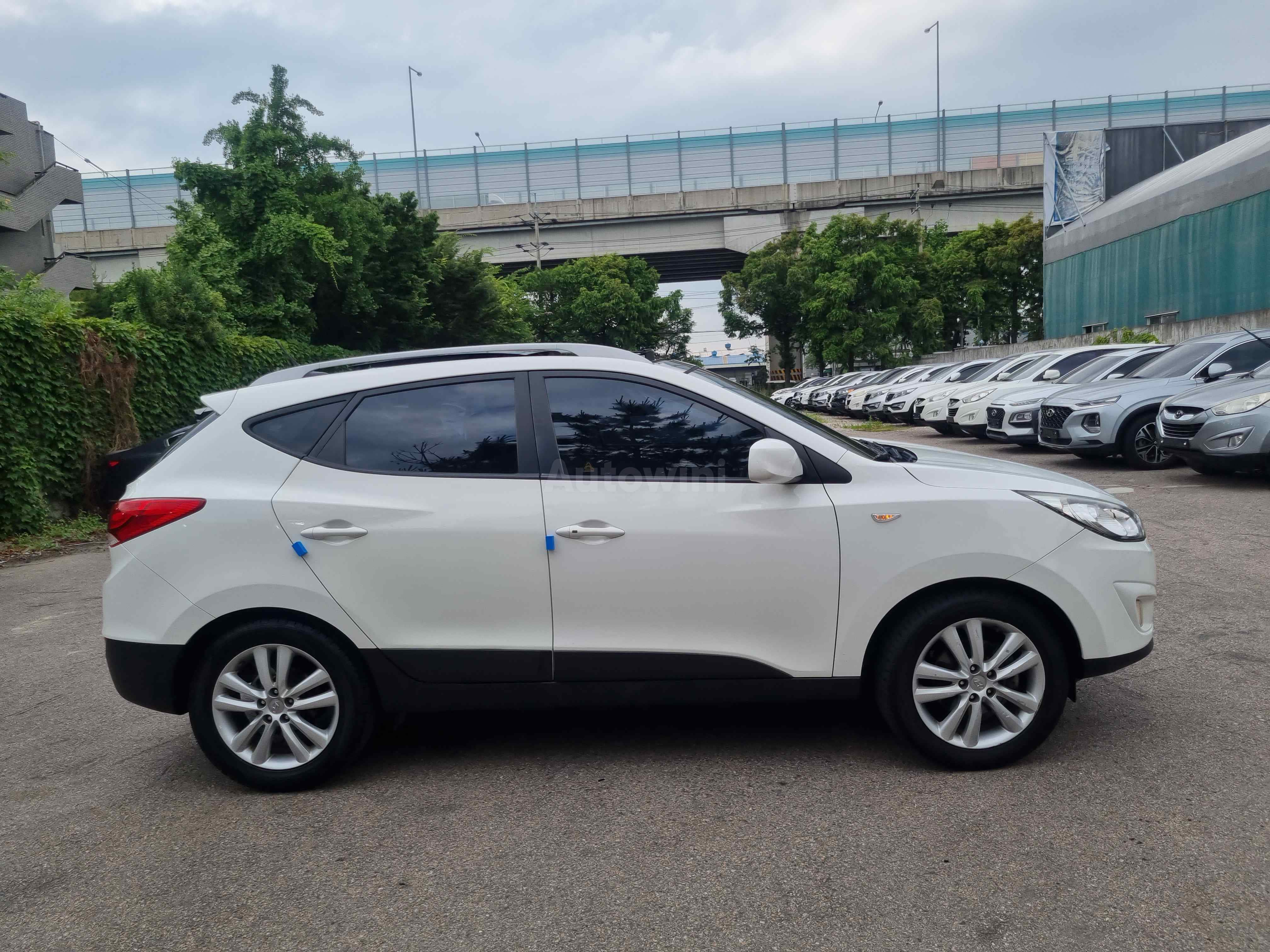 2013 HYUNDAI TUCSON VIN: KMHJT81VBDU728292