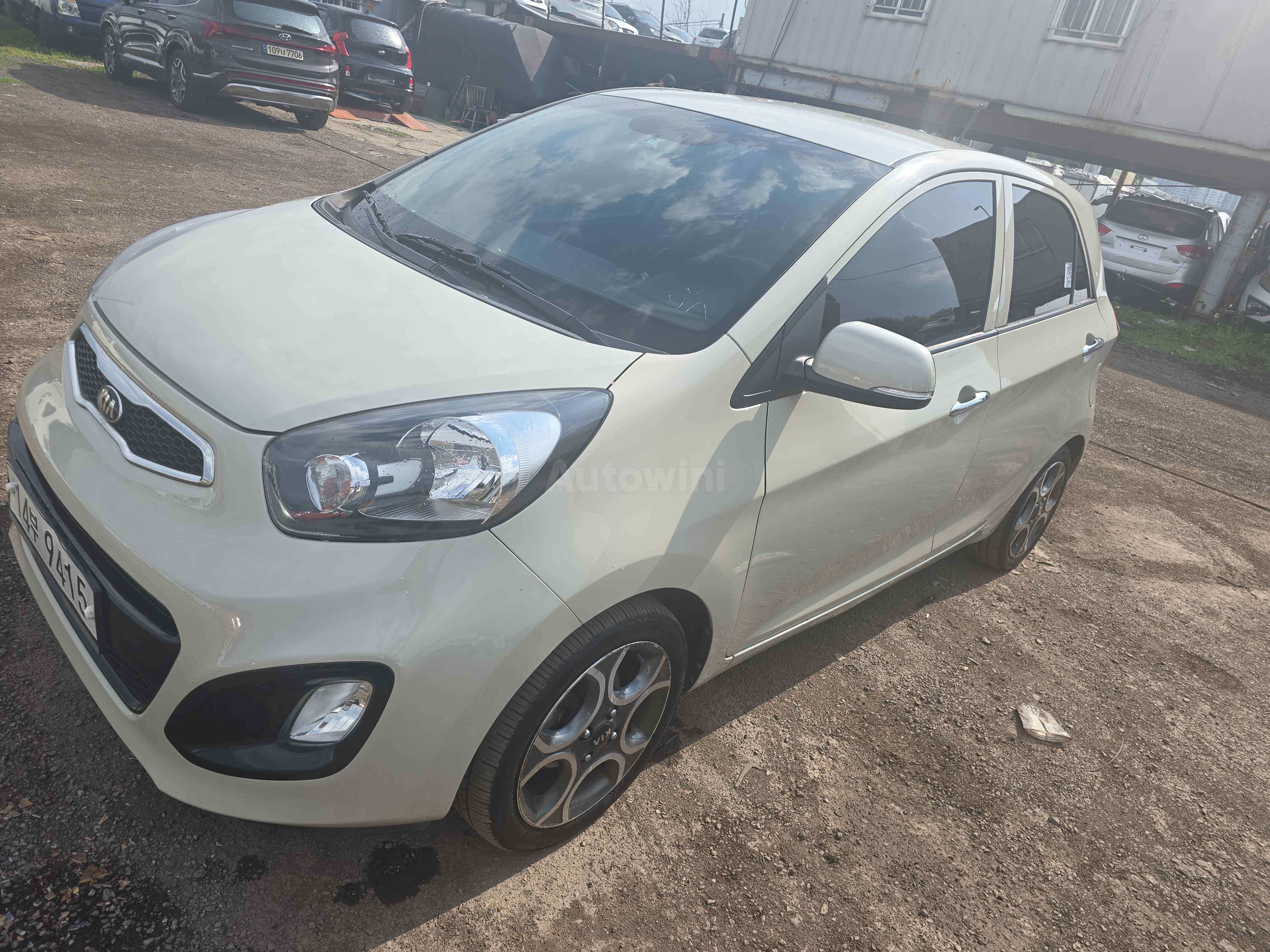 2015 KIA MORNING VIN: KNABX515BFT928685