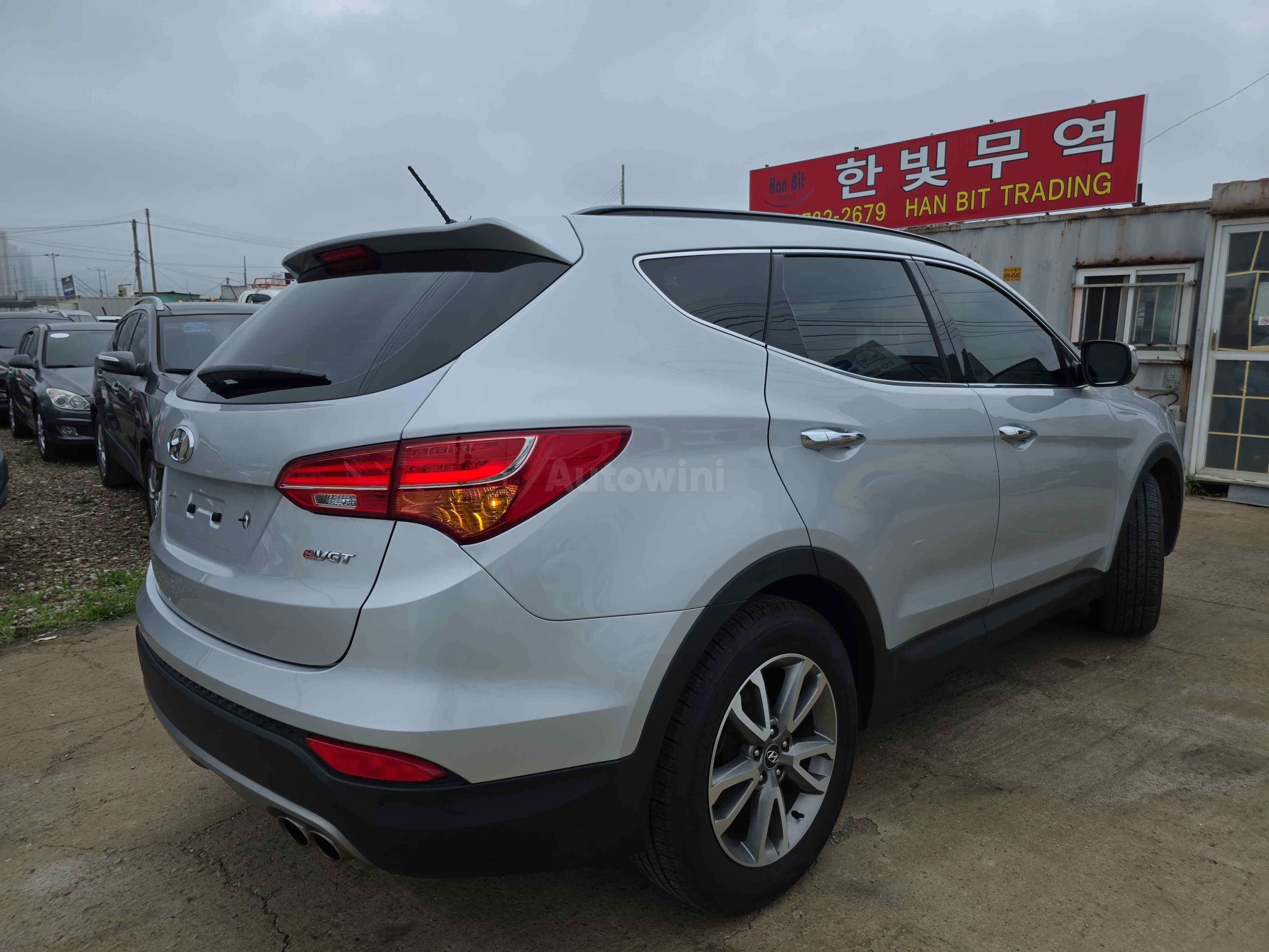 2013 HYUNDAI SANTAFE VIN: KMHSW81XBDU117386