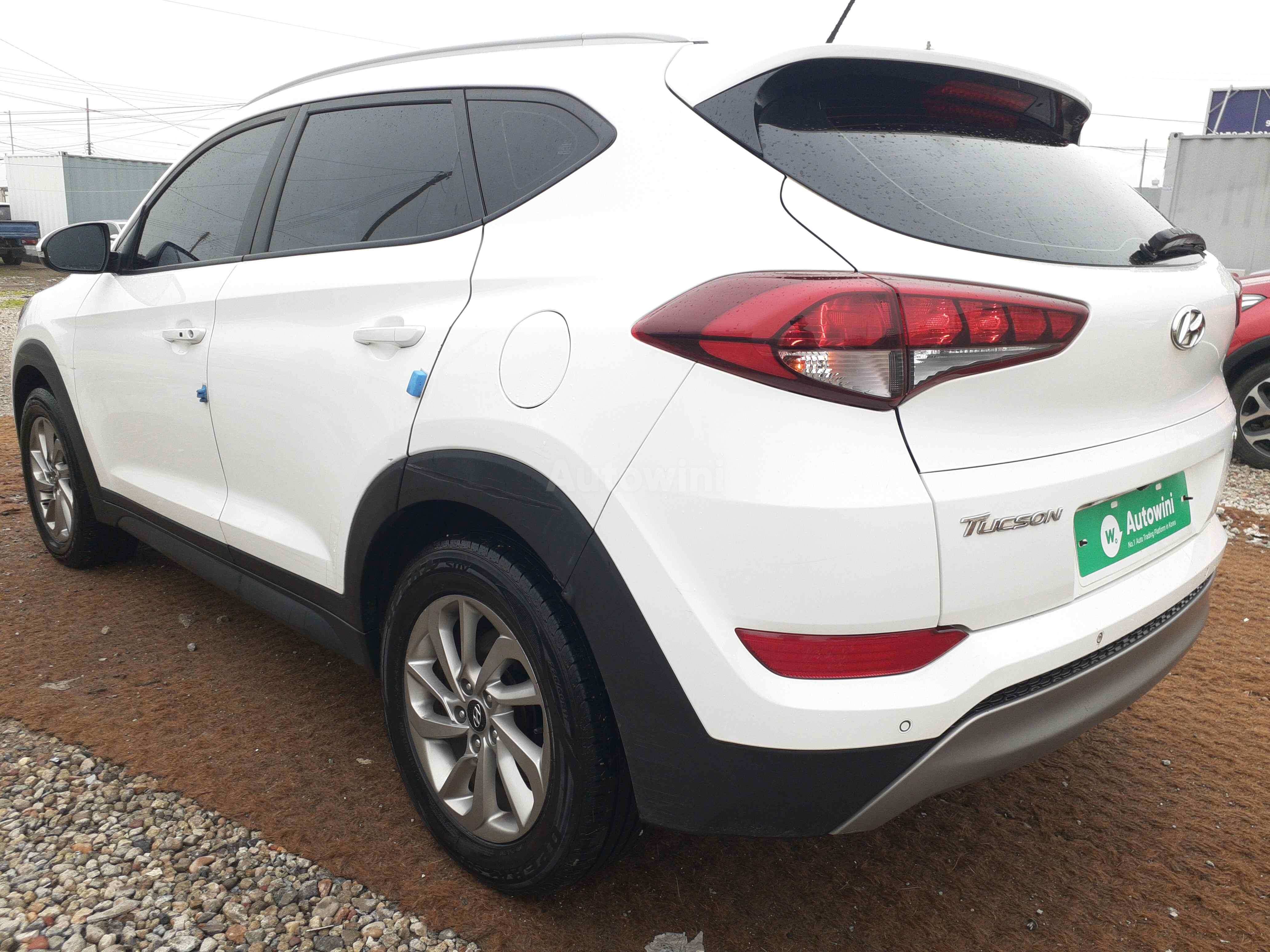 2017 HYUNDAI TUCSON VIN: KMHJ3815GHU440336