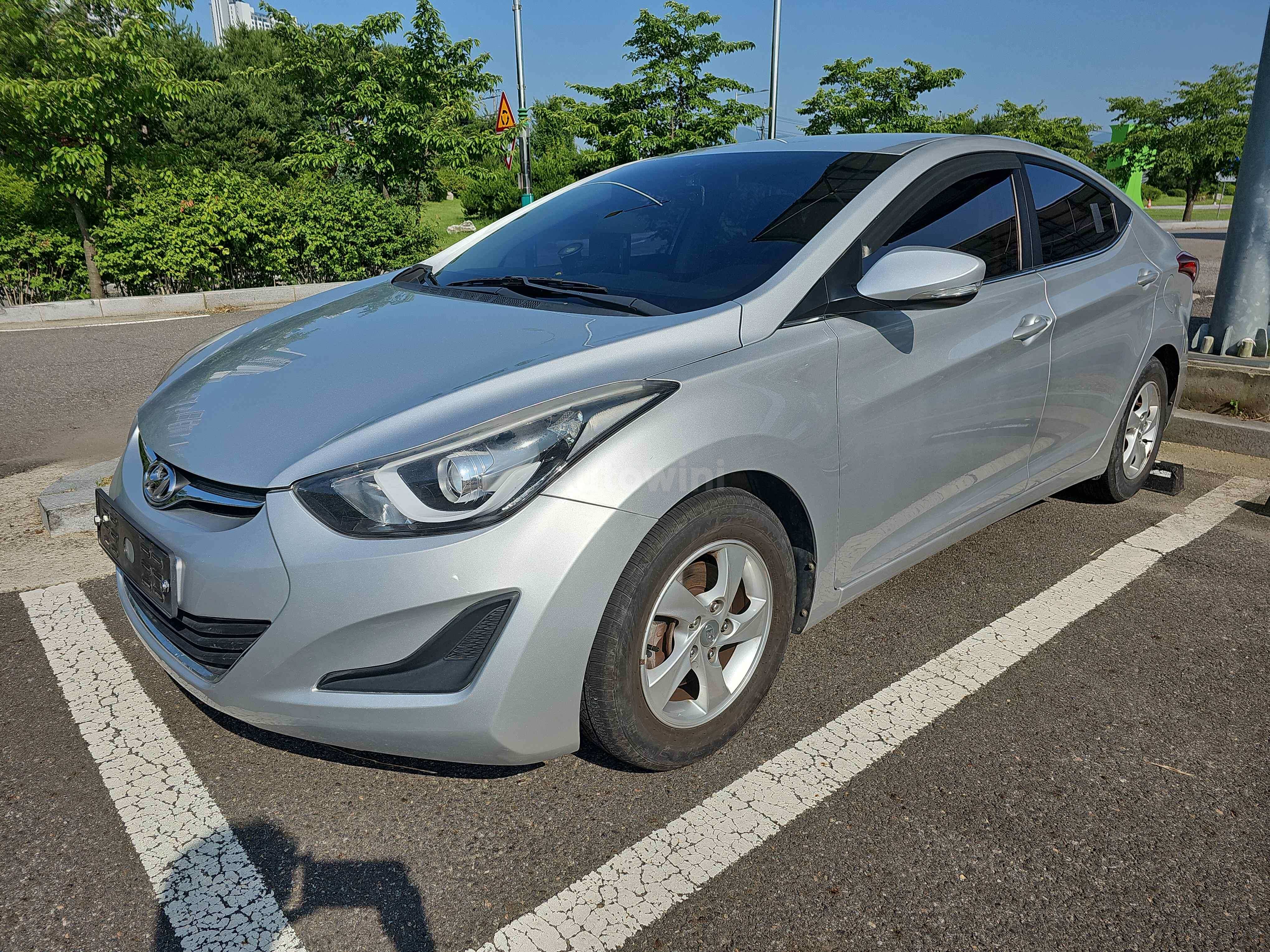 2015 HYUNDAI AVANTE VIN: KMHDG41DAFU265442