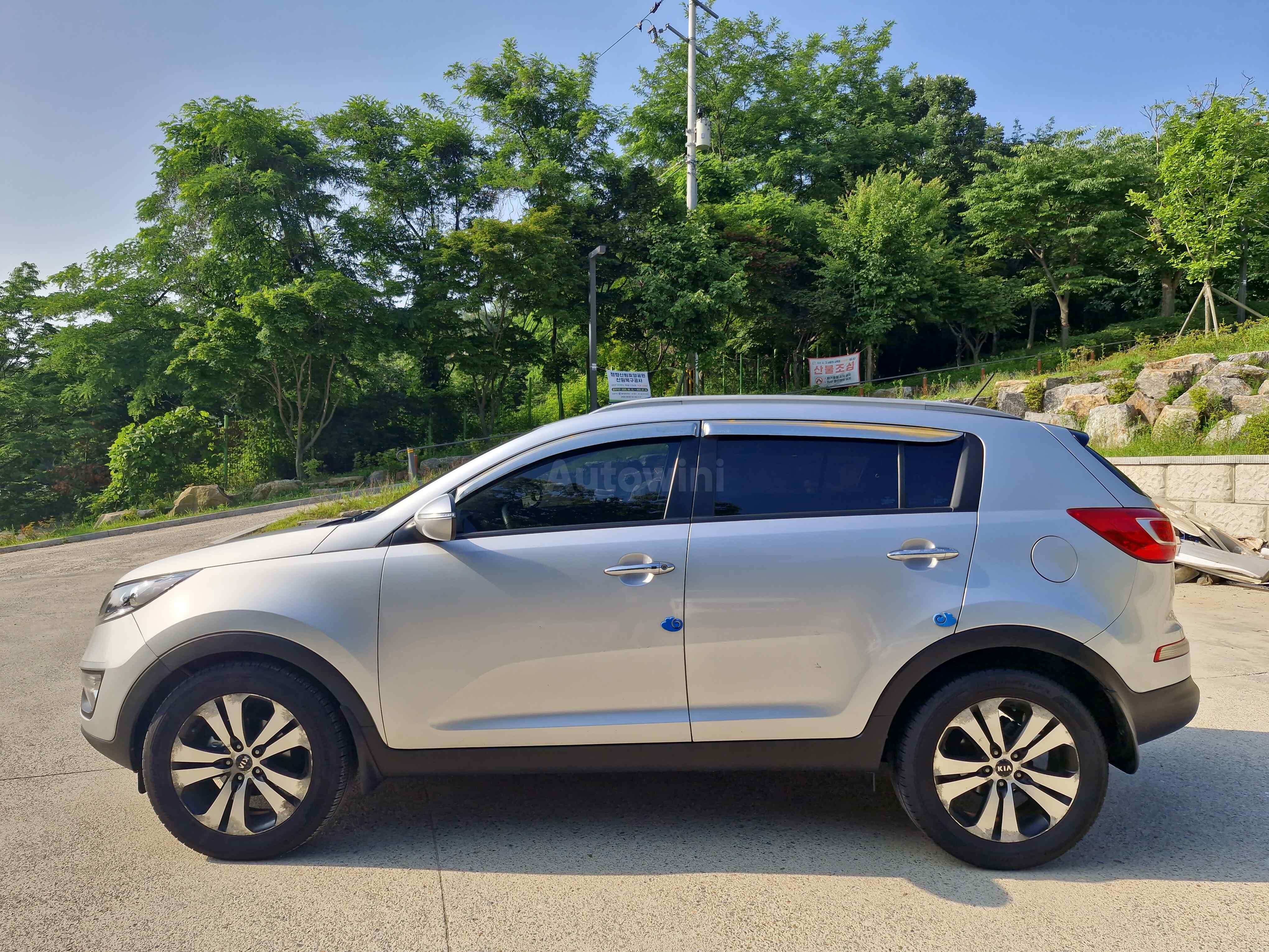 2011 KIA SPORTAGE VIN: KNAPC813BBK021379