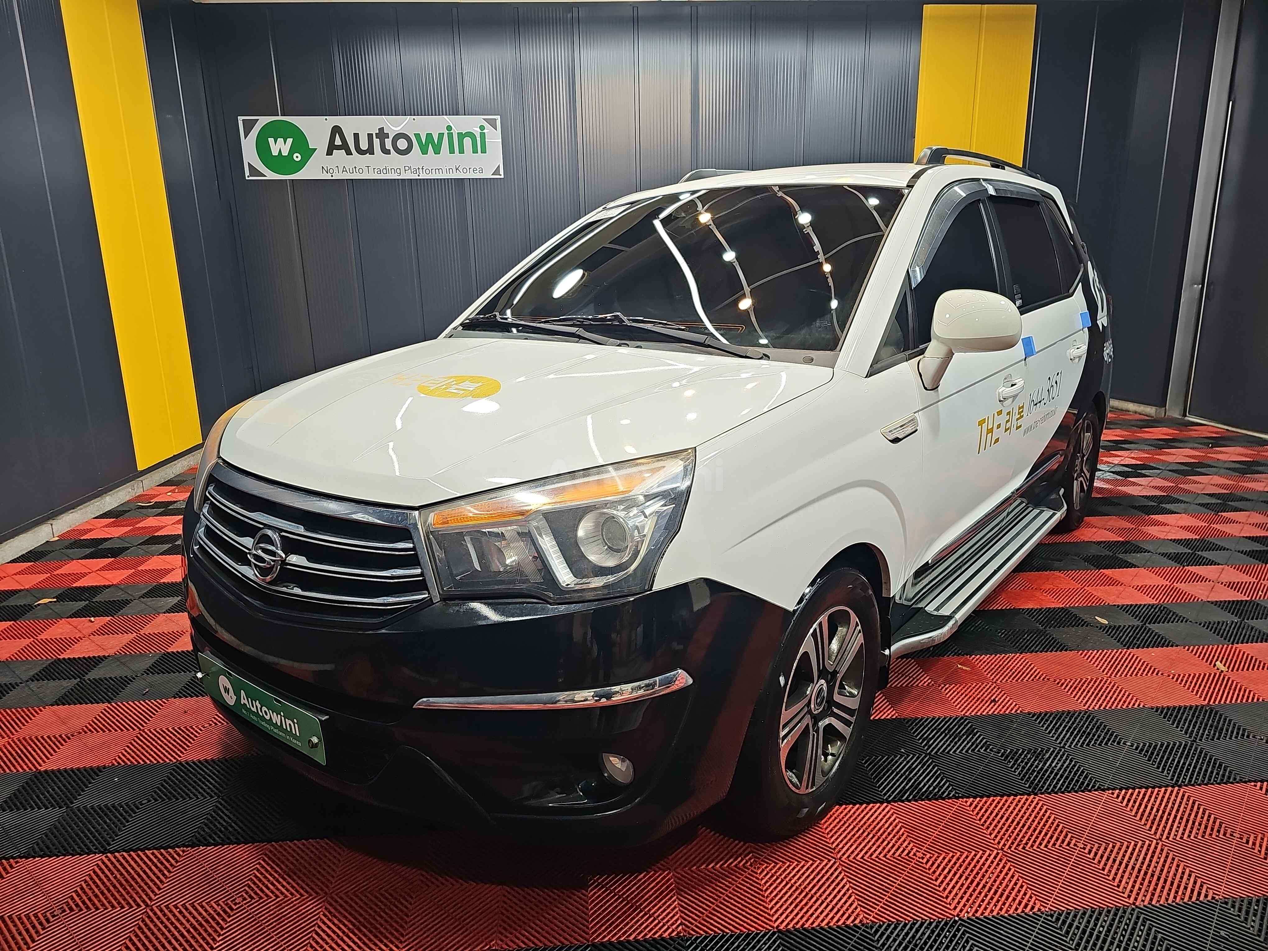 2014 KGM (SSANGYONG) KORANDO VIN: KPDKFDNN1EP089472