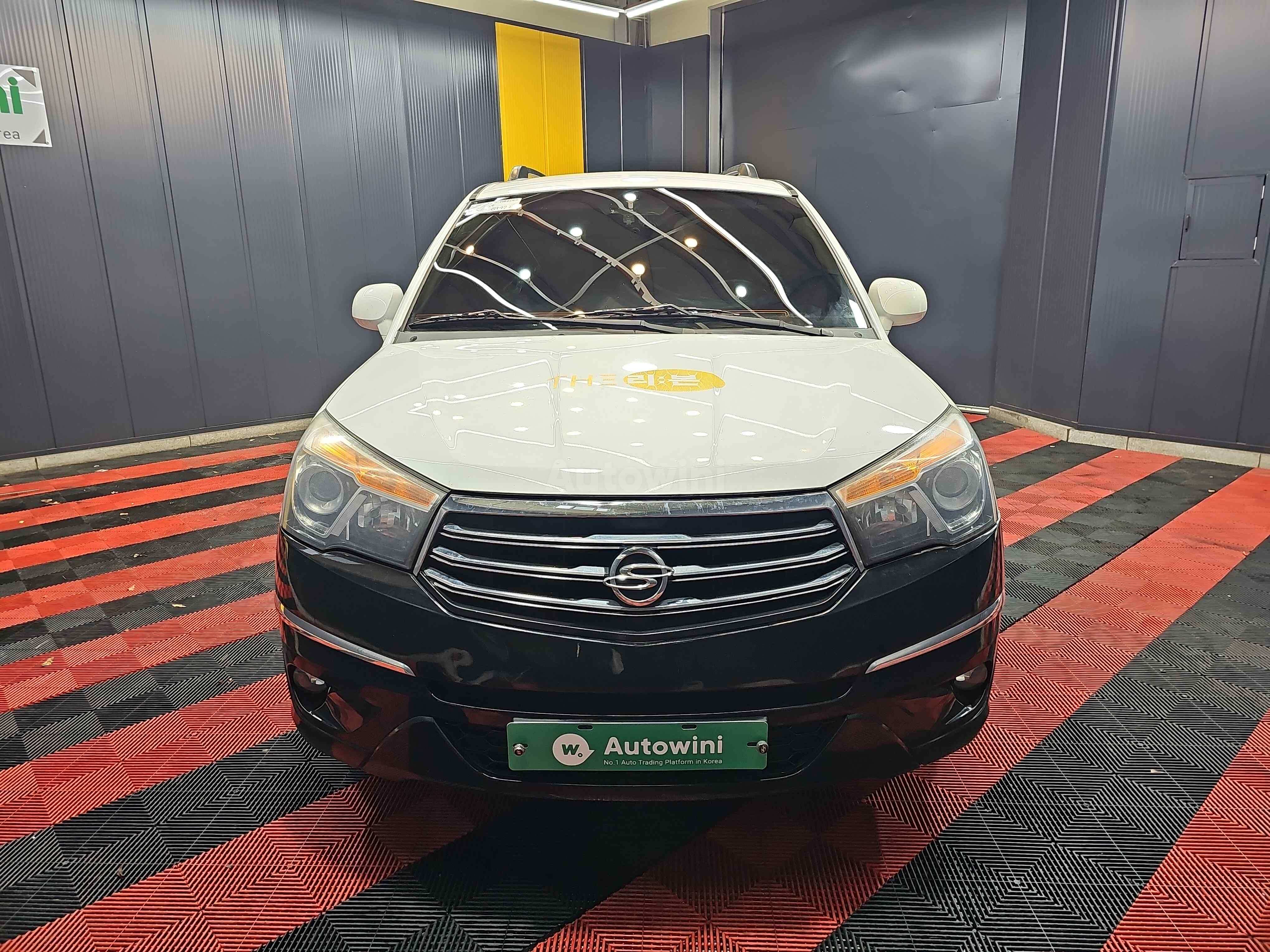 2014 KGM (SSANGYONG) KORANDO VIN: KPDKFDNN1EP089472