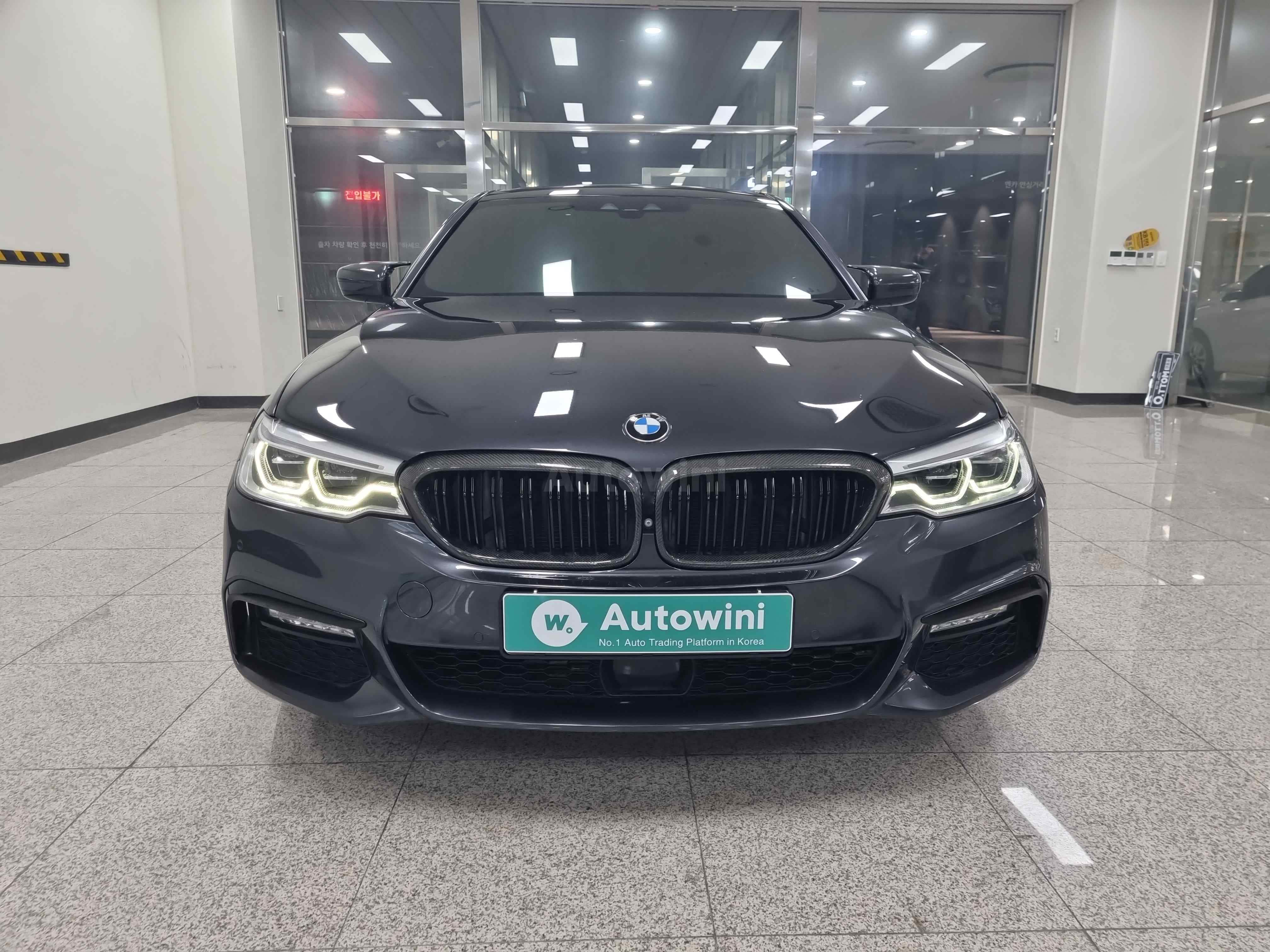 2017 BMW 5 SERIES VIN: WBAJC9108HG470937