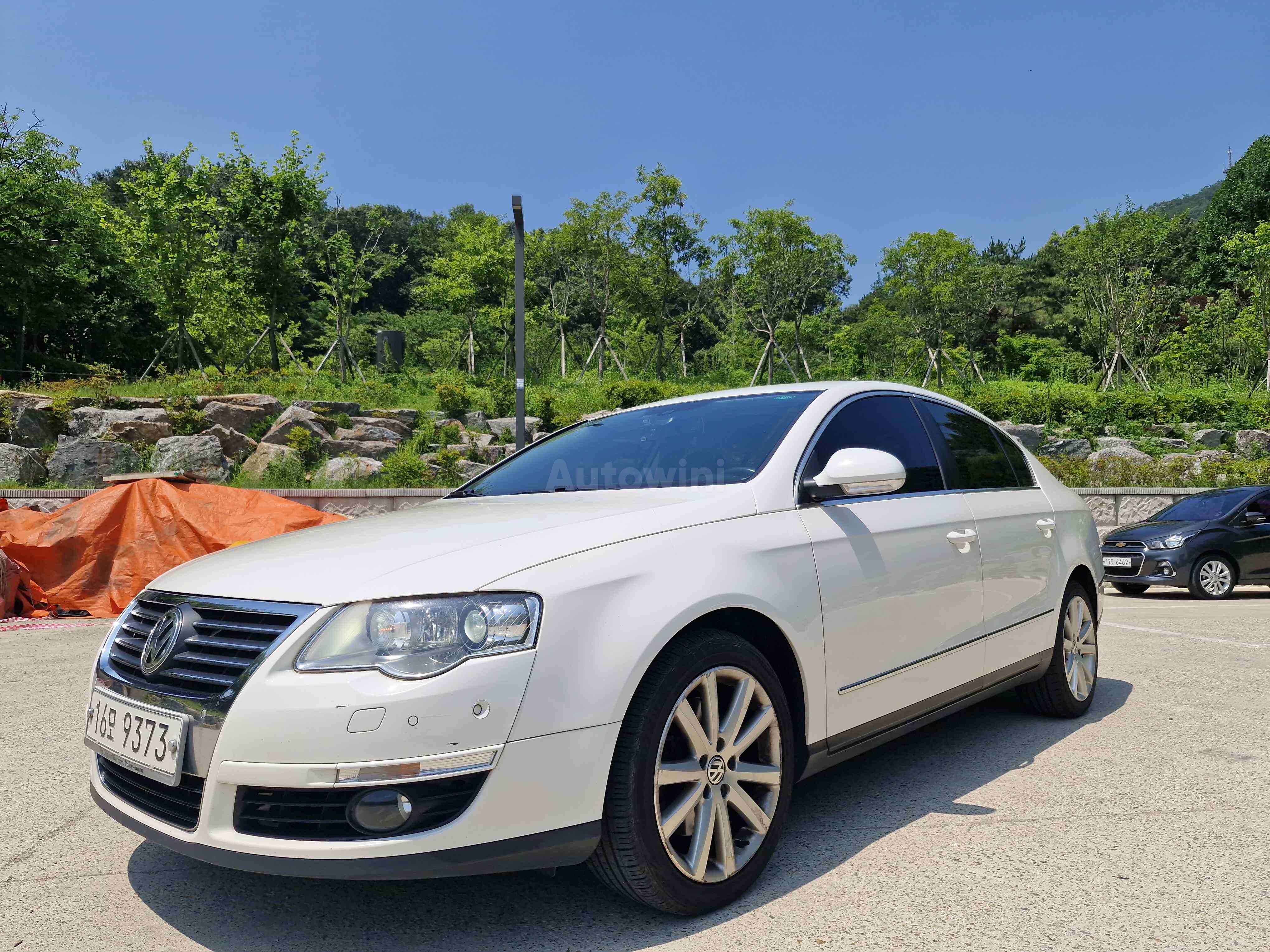 2011 VOLKSWAGEN PASSAT VIN: WVWZZZ3CZBP004828