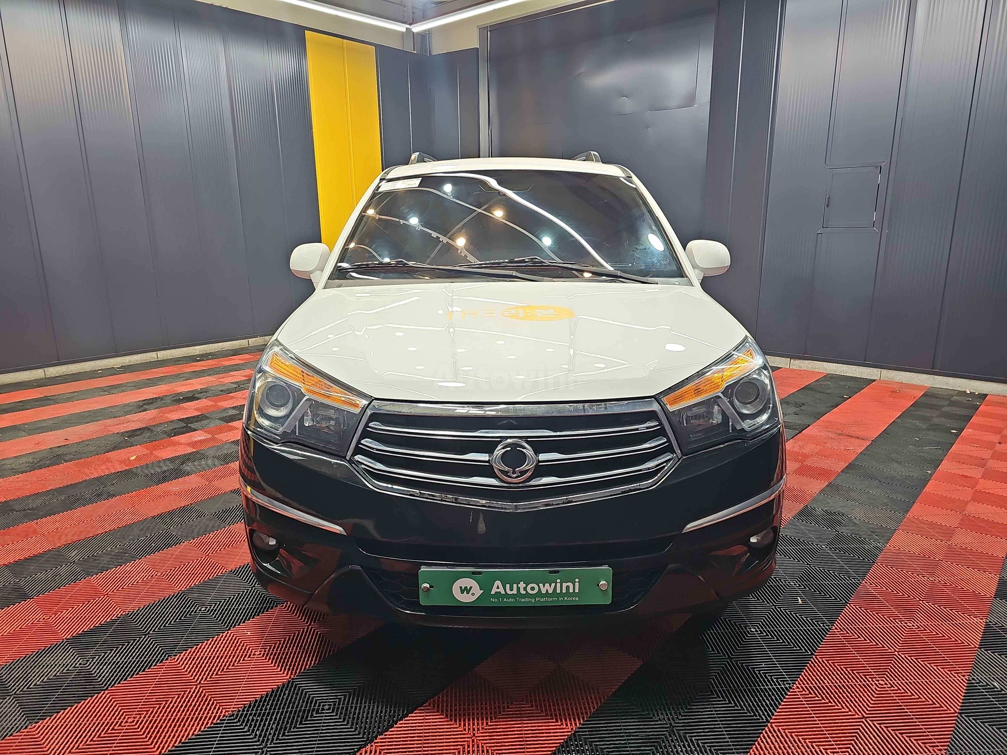 2014 KGM (SSANGYONG) KORANDO VIN: KPDKFDNN1EP087342