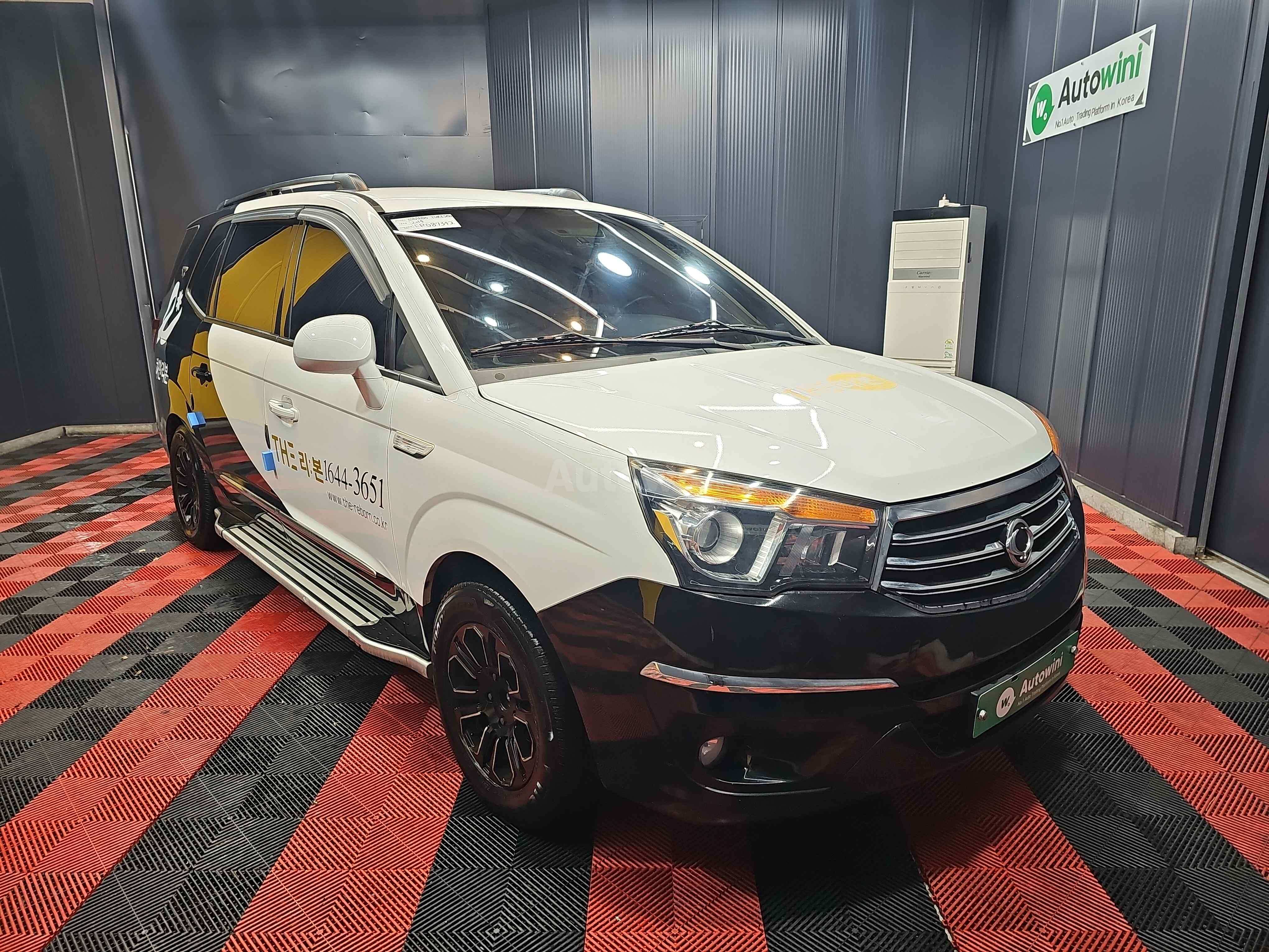 2014 KGM (SSANGYONG) KORANDO VIN: KPDKFDNN1EP087342
