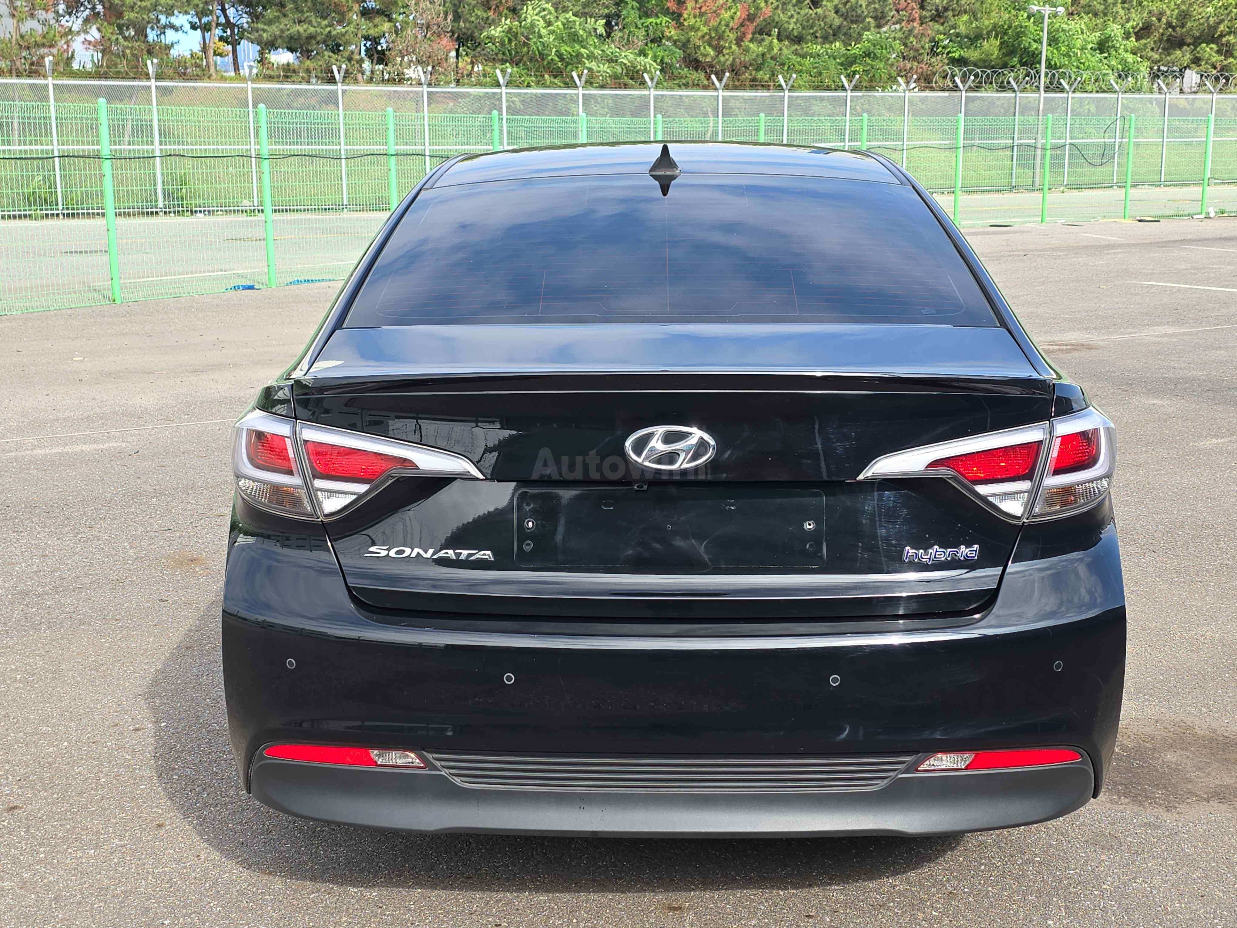 2015 HYUNDAI SONATA VIN: KMHE3411BFA003618