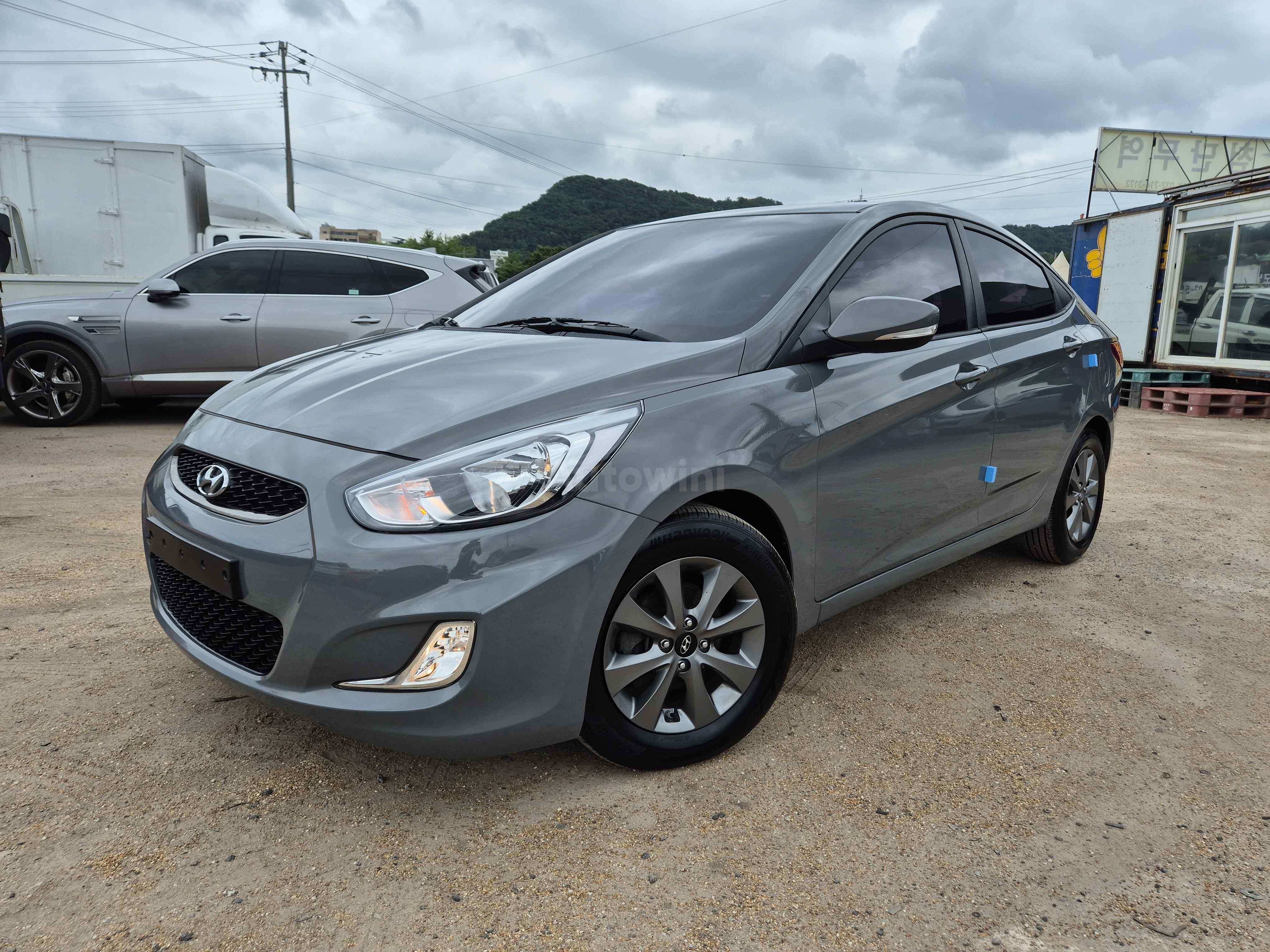 2019 HYUNDAI ACCENT VIN: KMHCT41BEKU481752