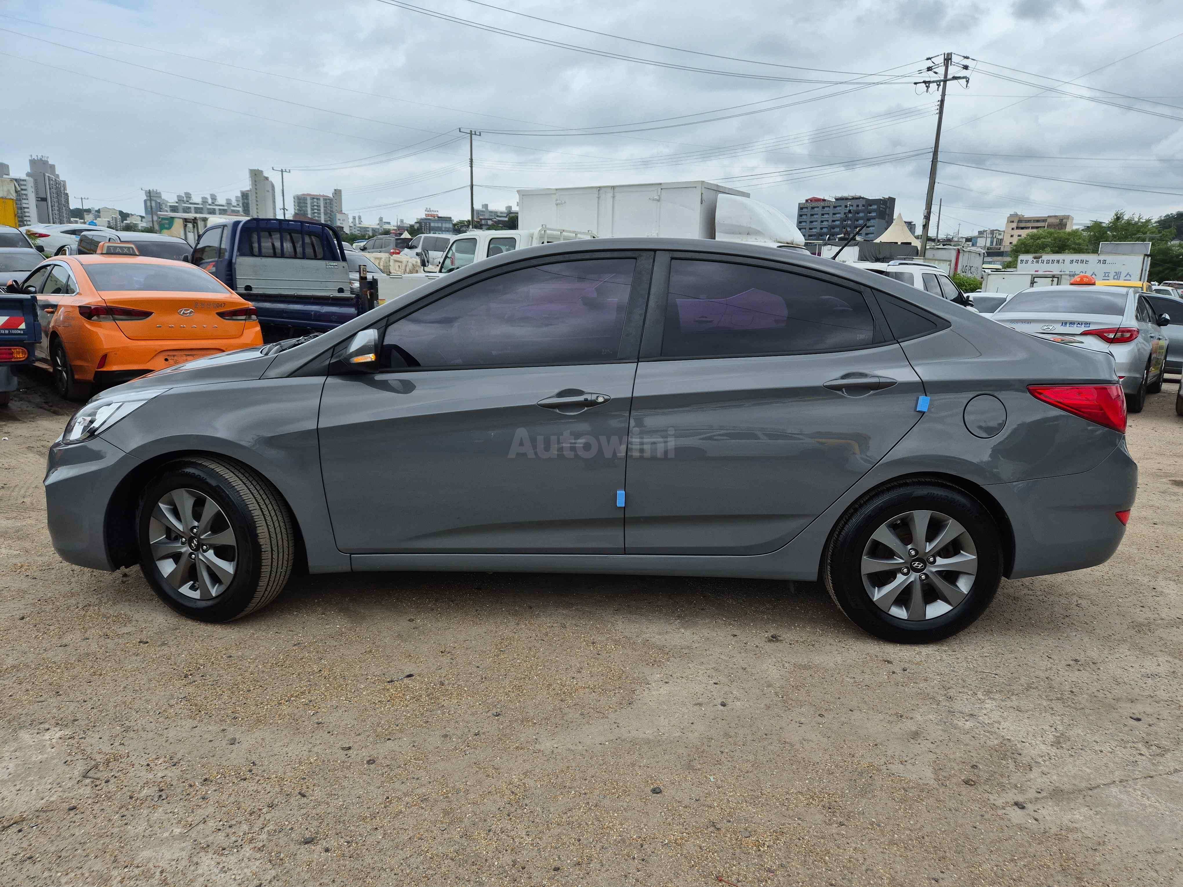 2019 HYUNDAI ACCENT VIN: KMHCT41BEKU481752