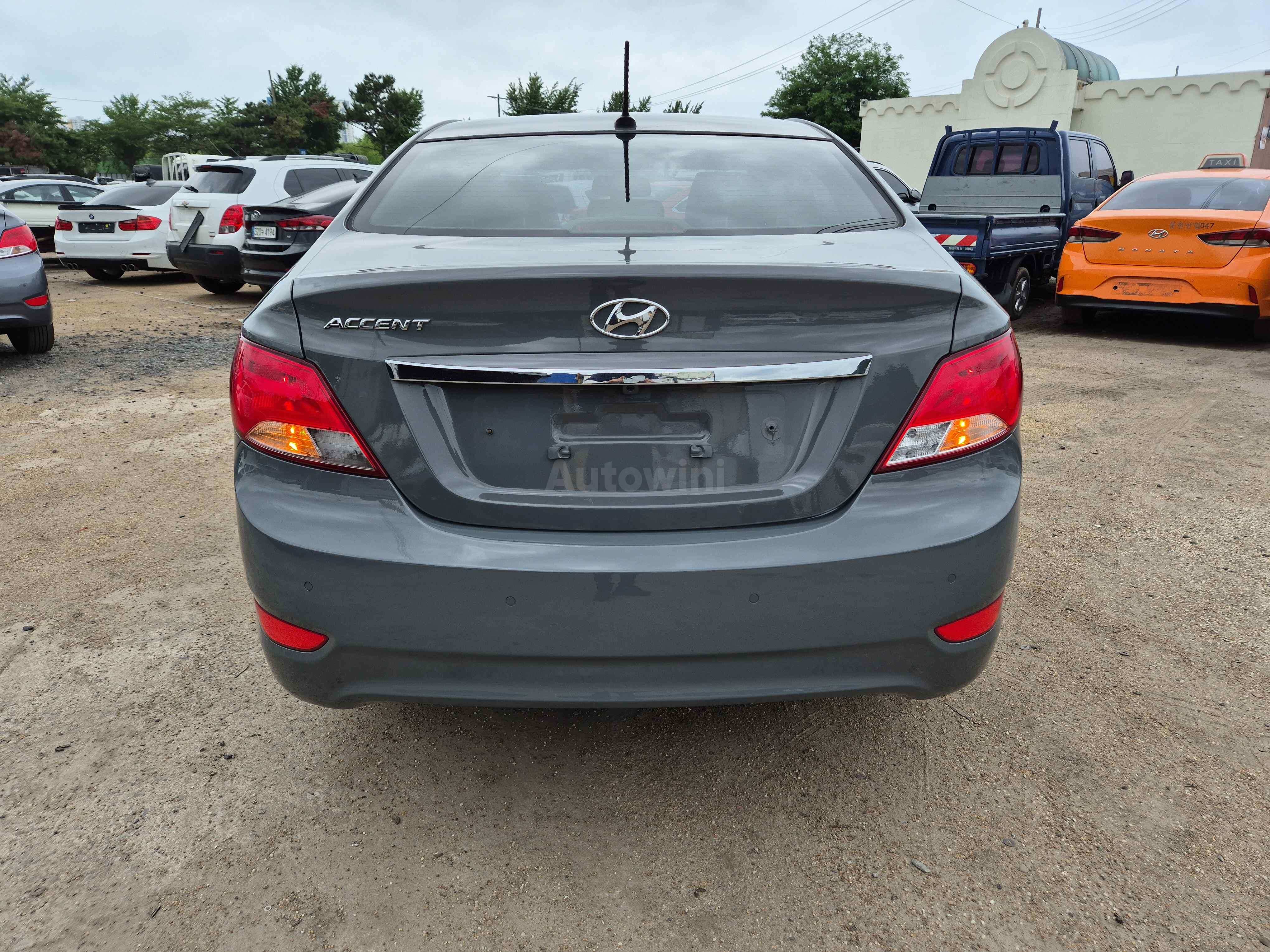 2019 HYUNDAI ACCENT VIN: KMHCT41BEKU481752