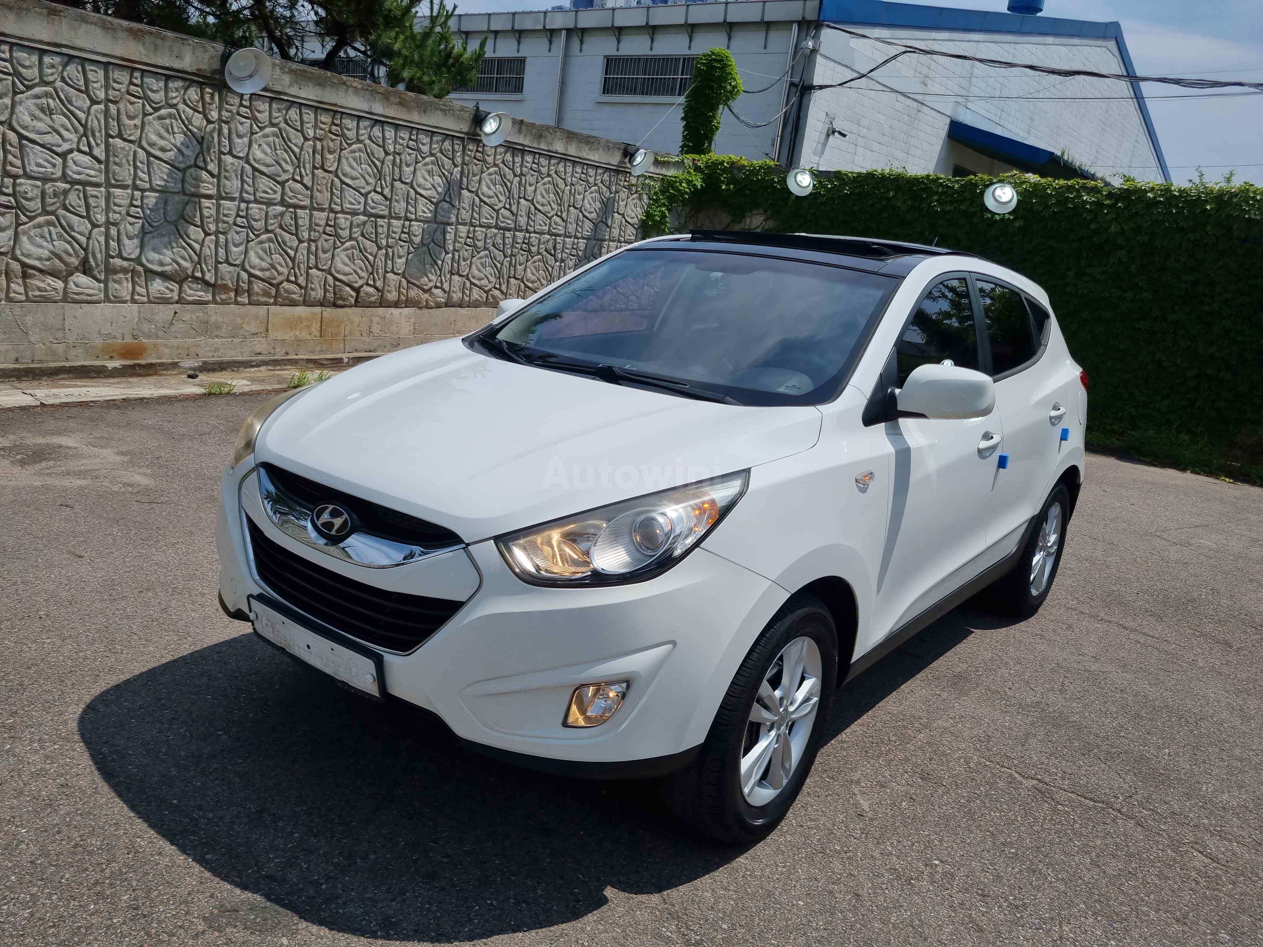 2013 HYUNDAI TUCSON VIN: KMHJT81VBDU657352