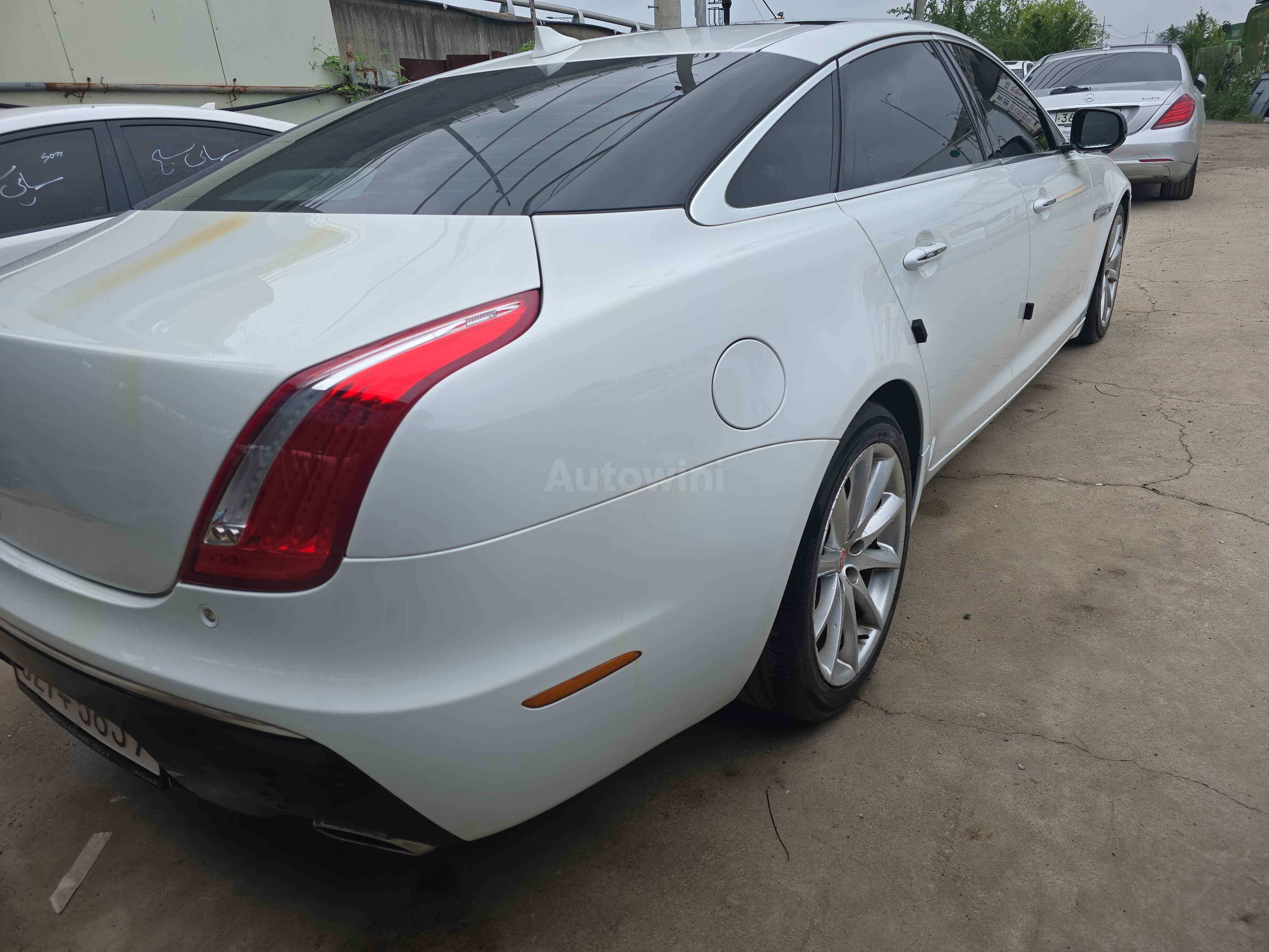 2014 JAGUAR XJ VIN: SAJAA2224ENV72079