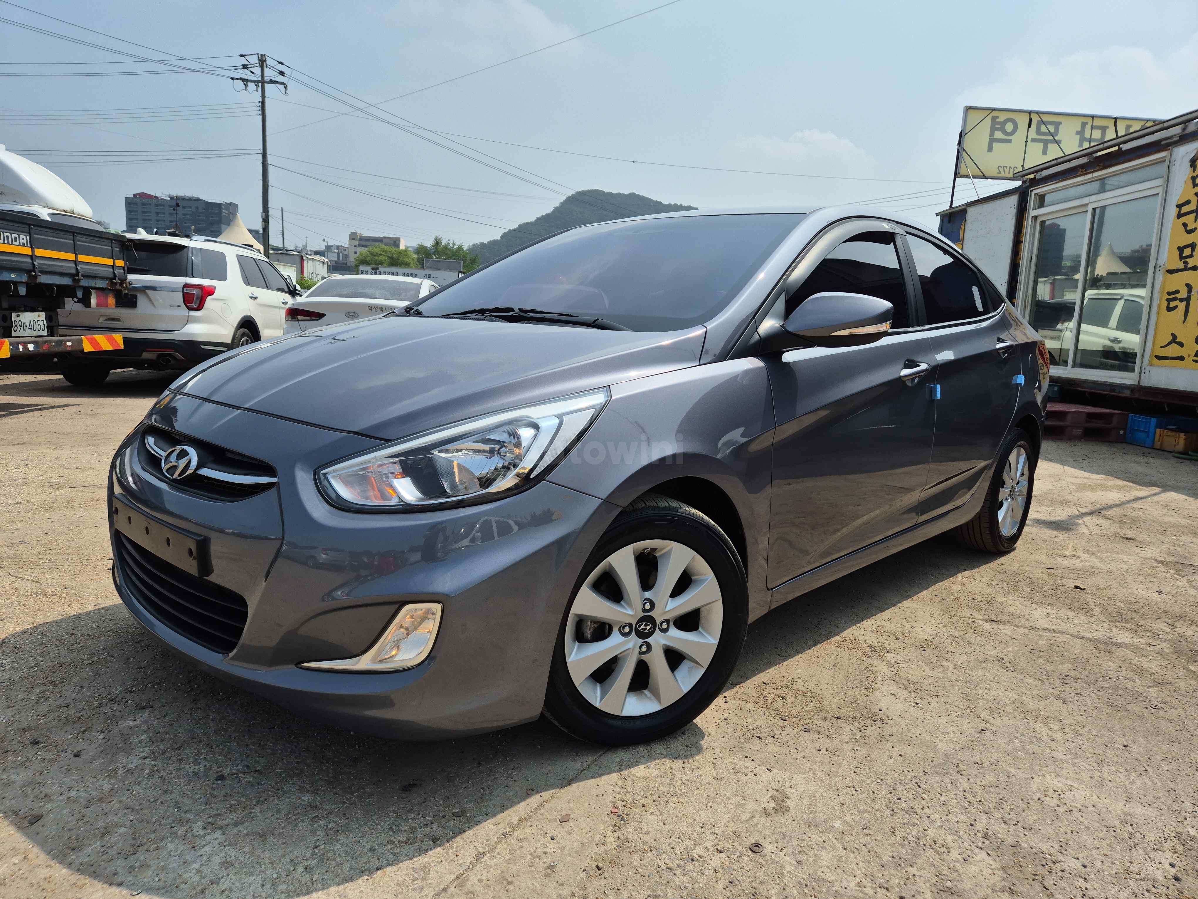 2017 HYUNDAI ACCENT VIN: KMHCT41EBHU217826