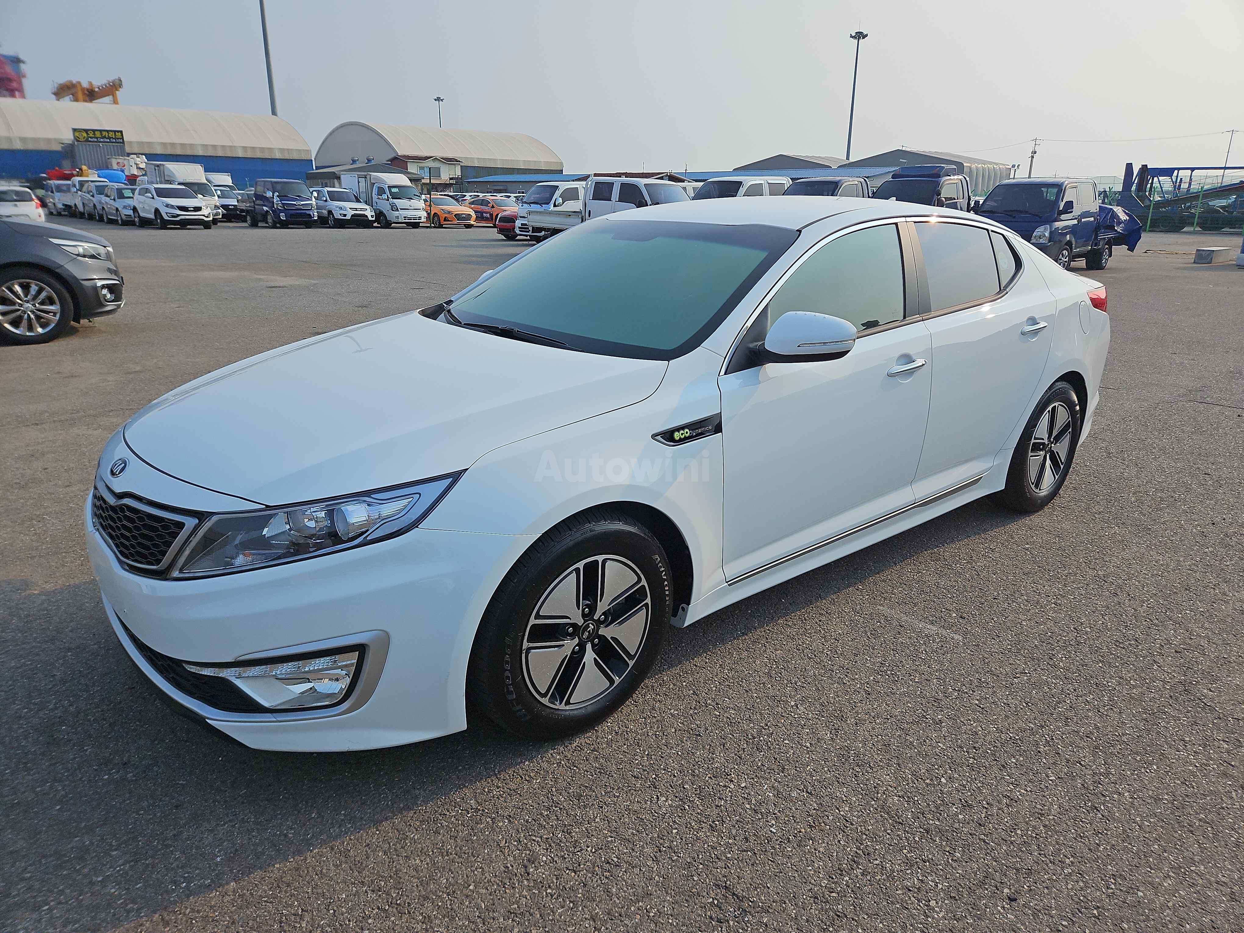 2013 KIA K5 VIN: KNAGM41CBDA037763