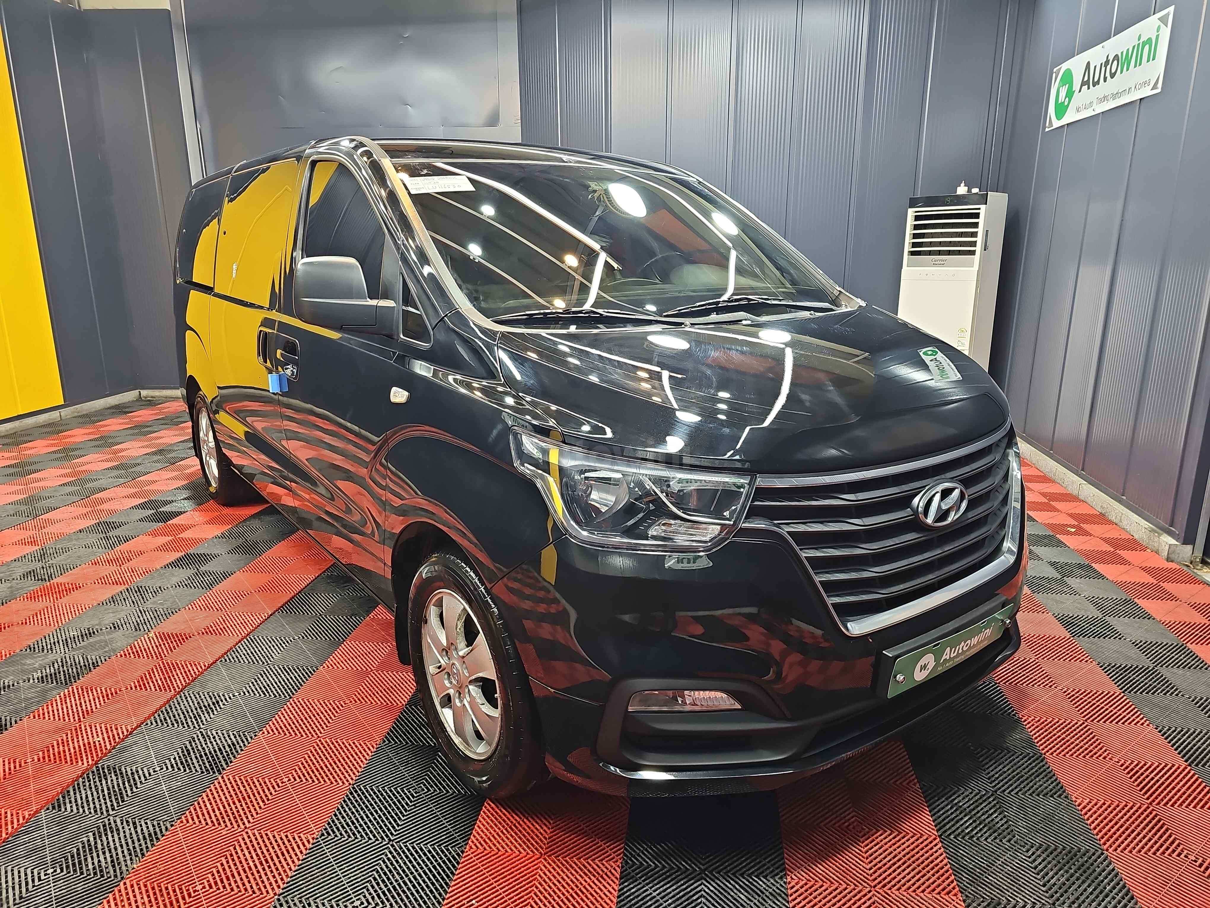 2020 HYUNDAI STAREX VIN: KMJWA37KBLU116530