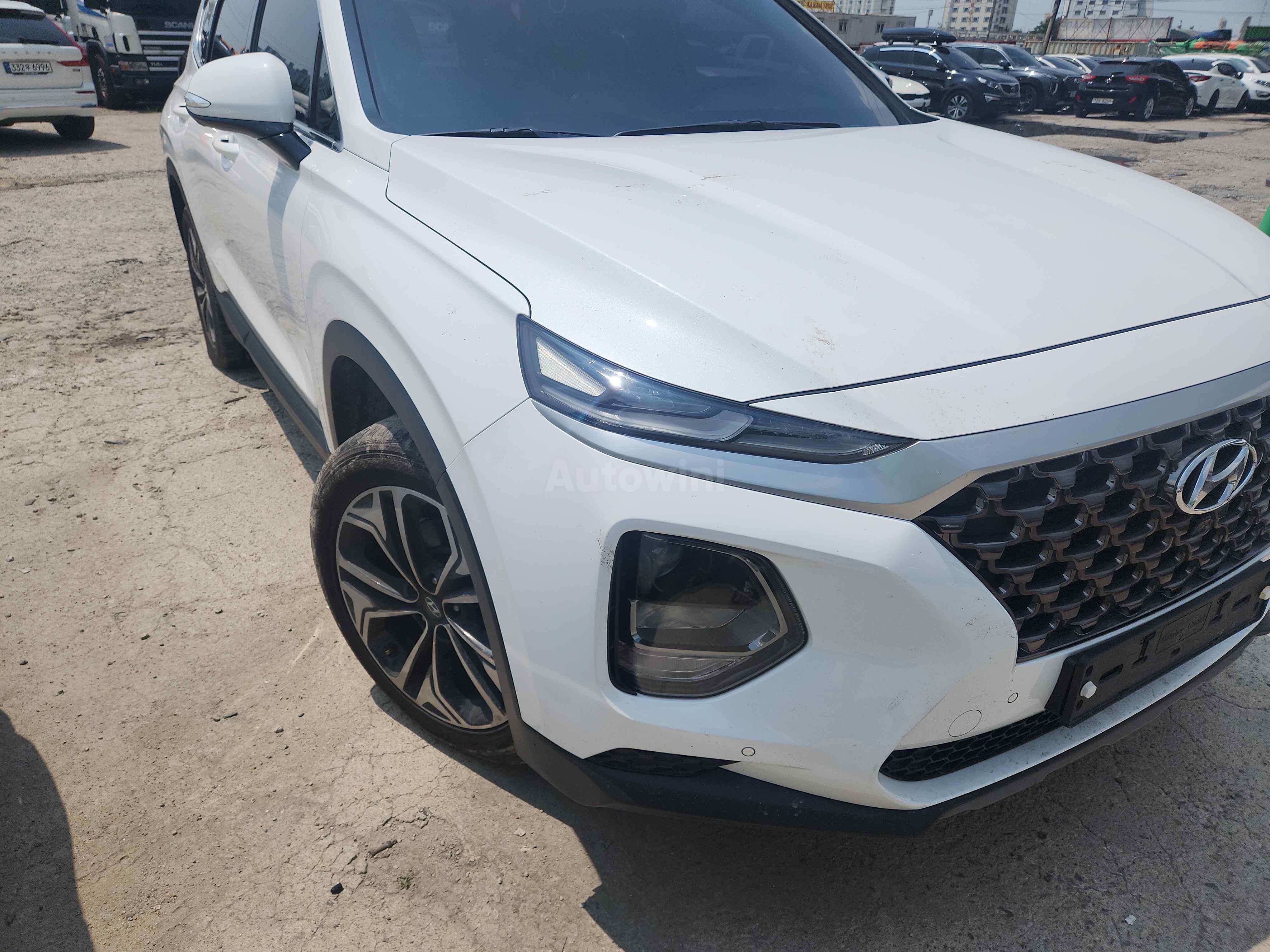 2019 HYUNDAI SANTAFE VIN: KMHS281BDKU183854