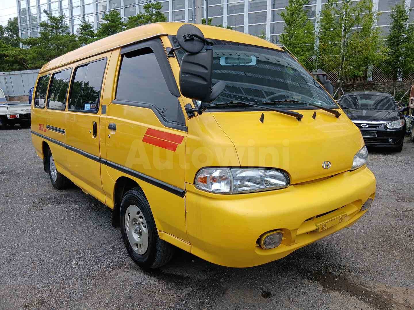 2001 HYUNDAI GRACE VIN: KMJRD37FP1K519460