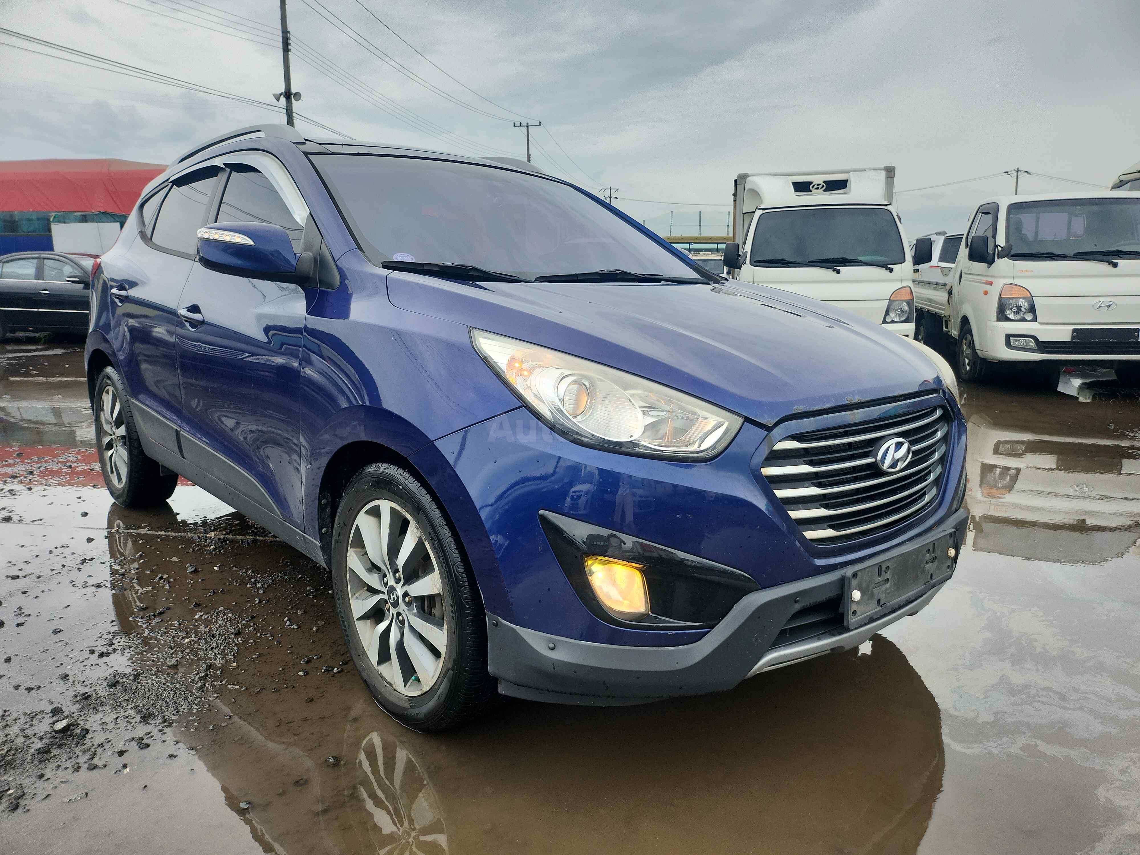 2012 HYUNDAI TUCSON VIN: KMHJU81VBCU388537