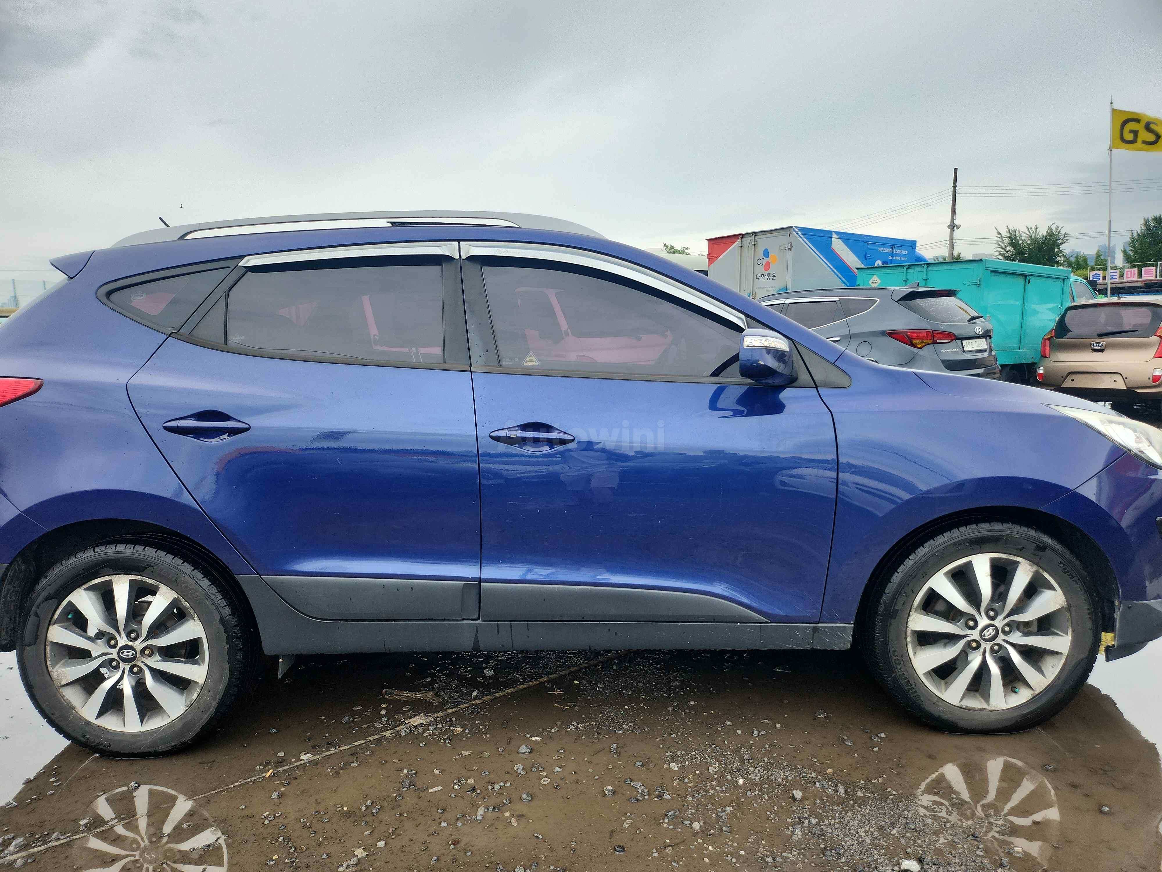 2012 HYUNDAI TUCSON VIN: KMHJU81VBCU388537