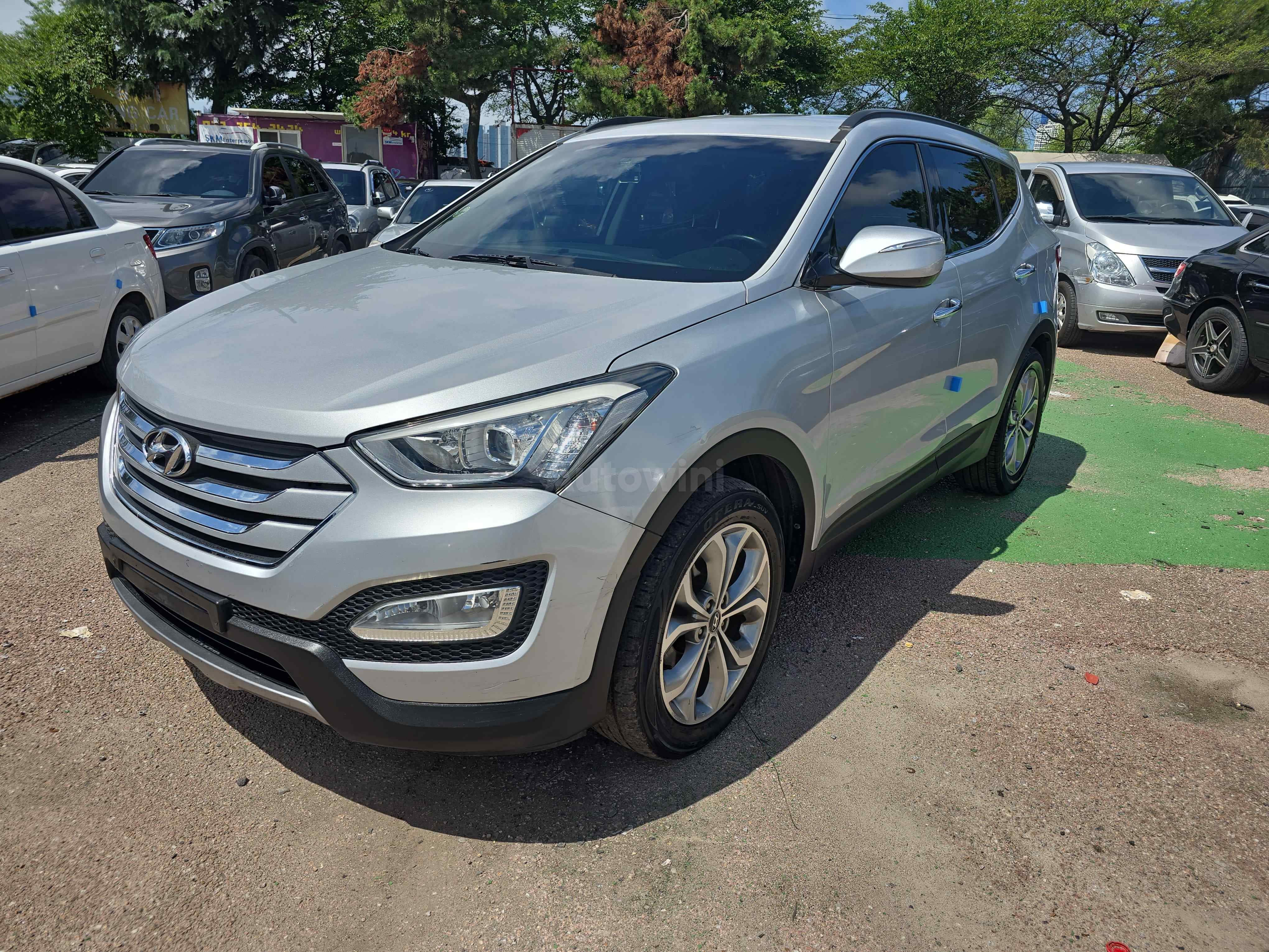 2013 HYUNDAI SANTAFE VIN: KMHSW81UBDU169780