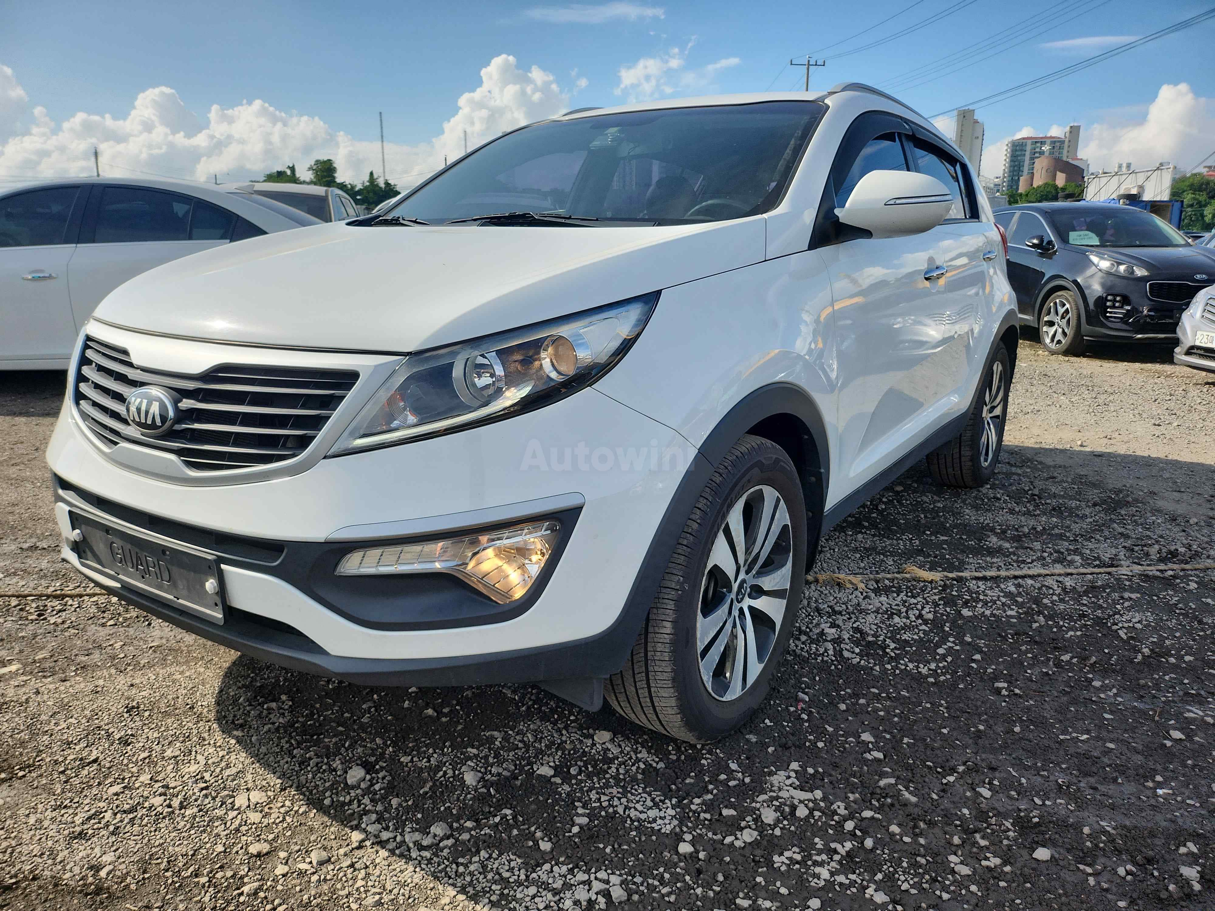 2013 KIA SPORTAGE VIN: KNAPC813BDK394490