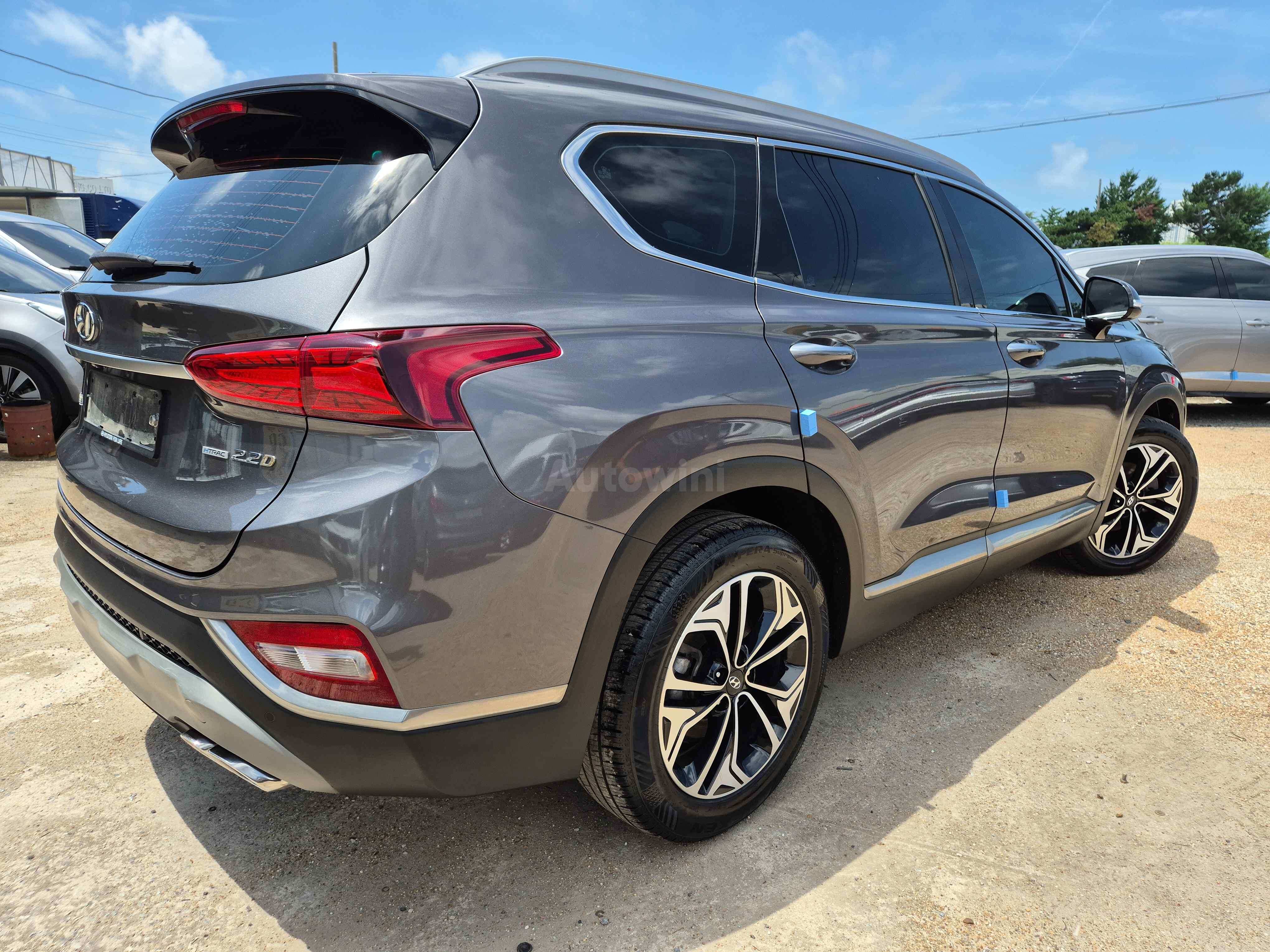 2019 HYUNDAI SANTAFE VIN: KMHS381CDKU051051