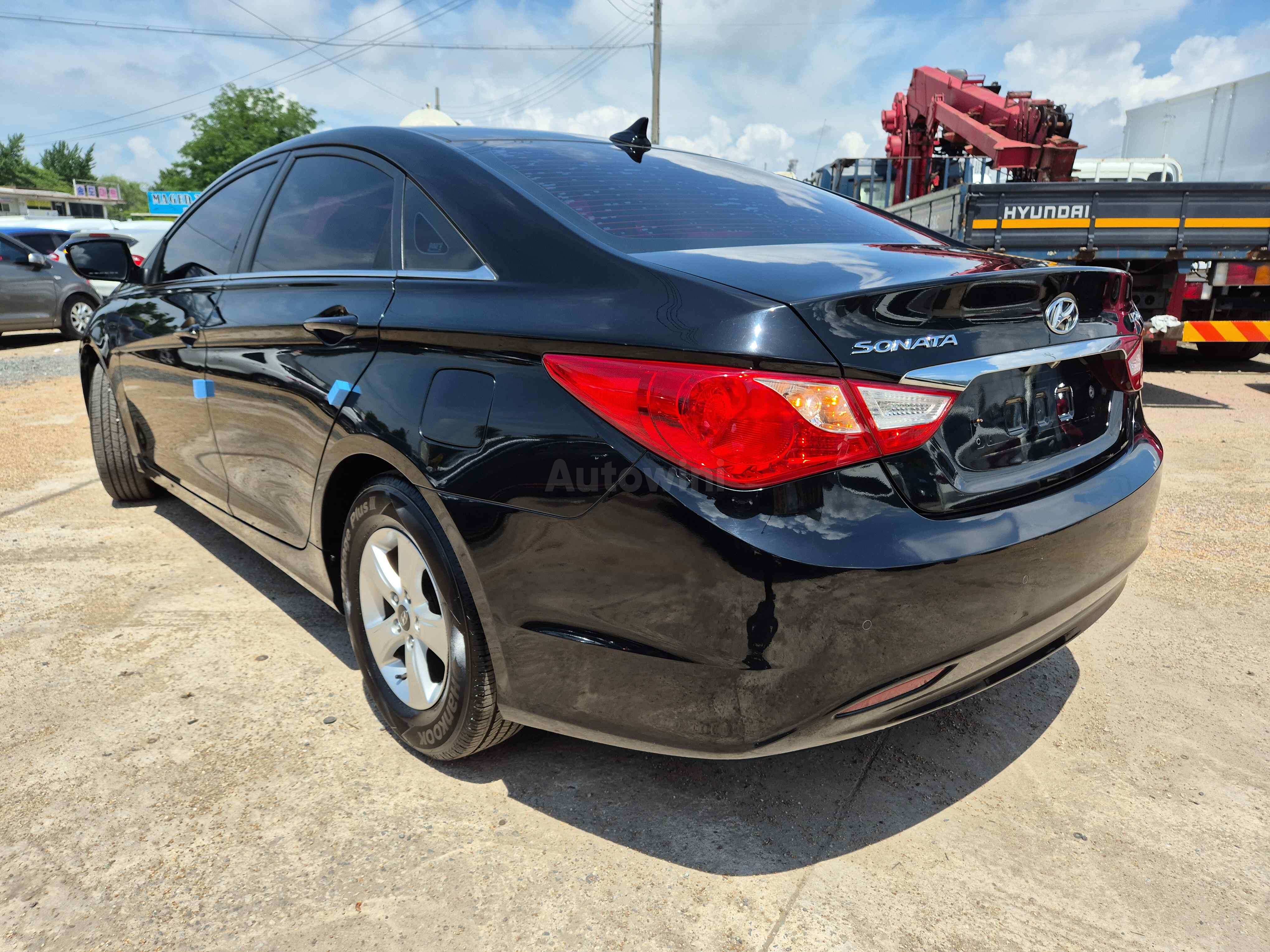 2012 HYUNDAI SONATA VIN: KMHEC41LBCA386787