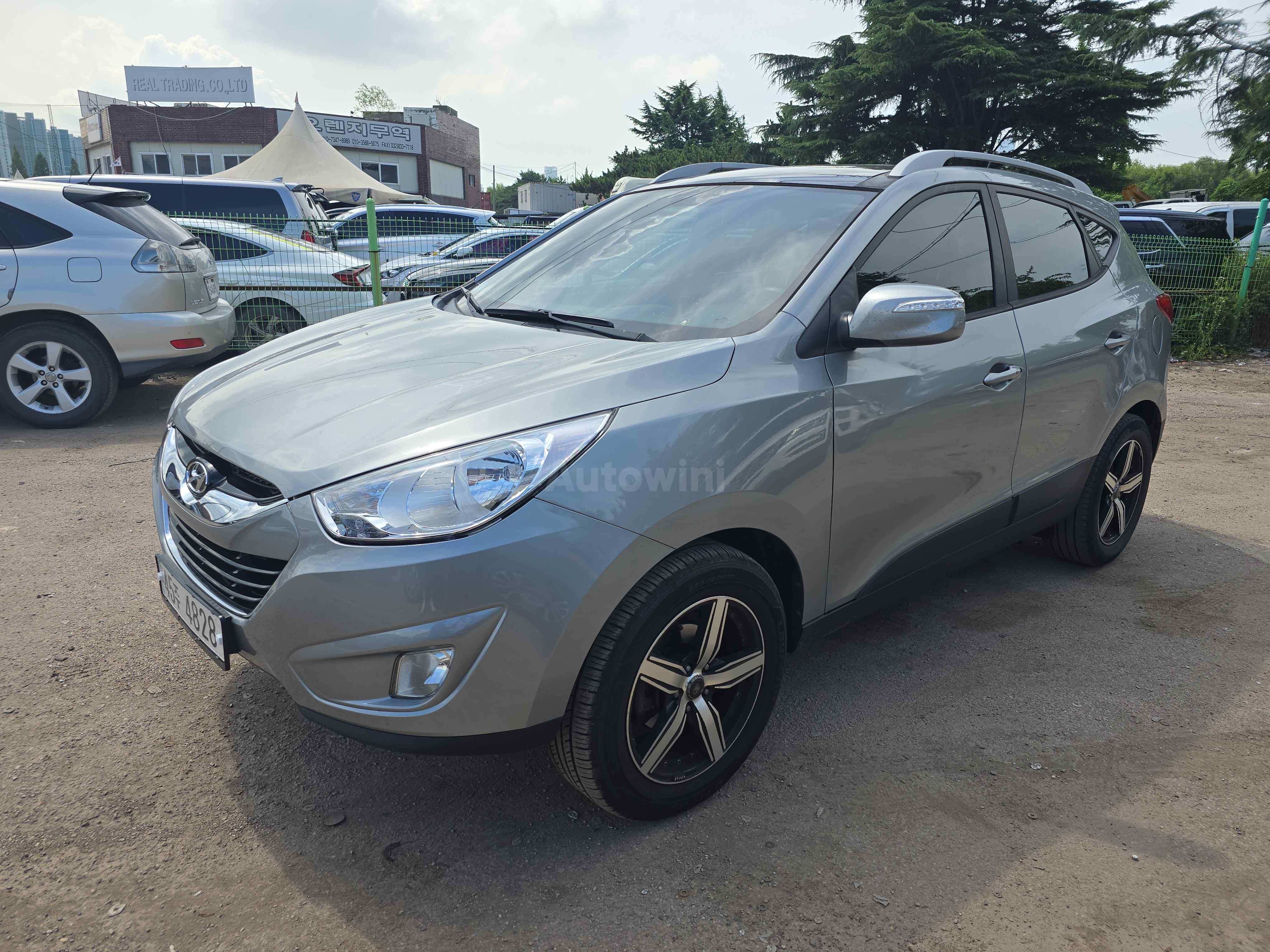 2010 HYUNDAI TUCSON VIN: KMHJU81VBAU035434