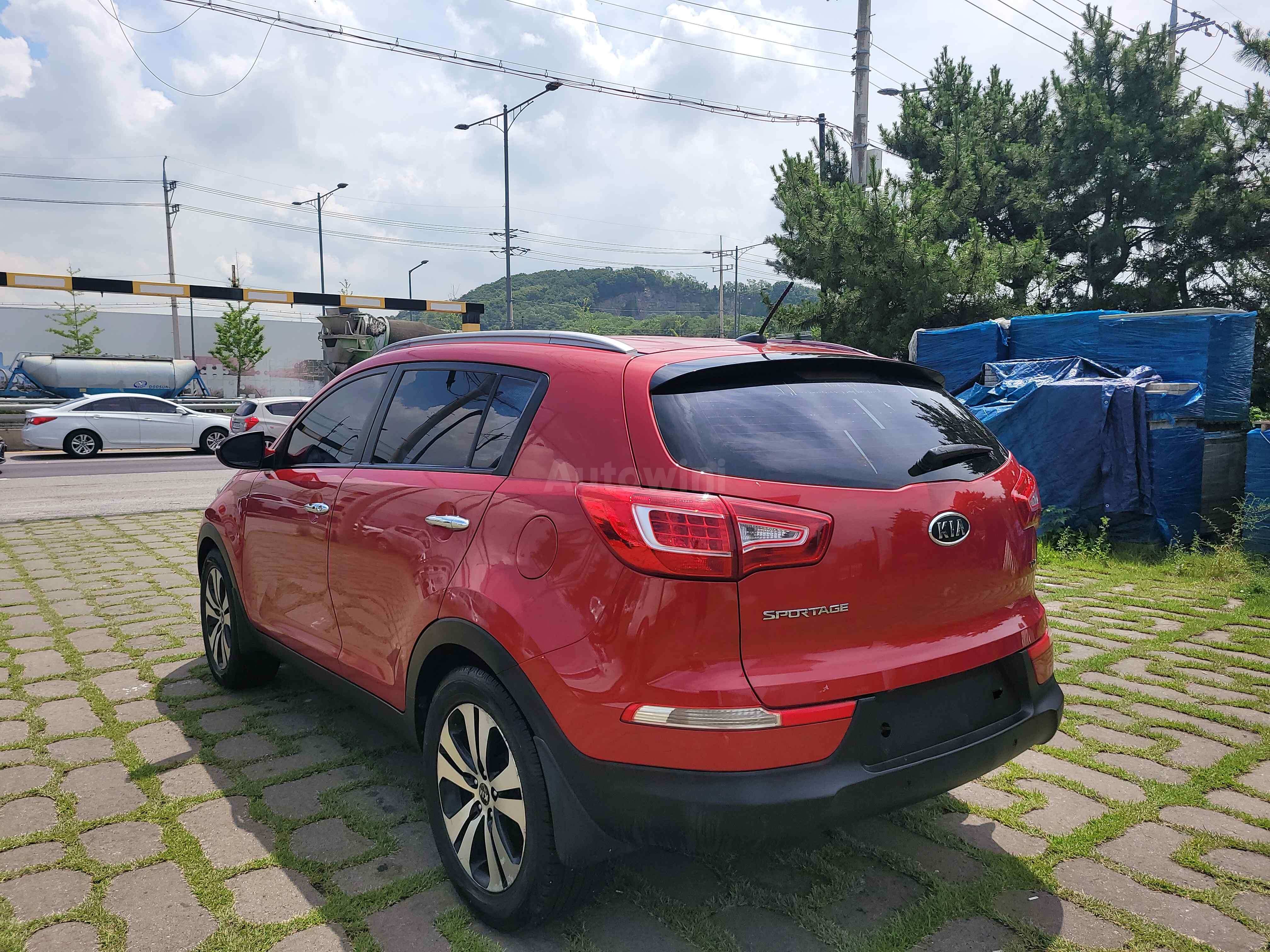 2011 KIA SPORTAGE VIN: KNAPC813BBK093296