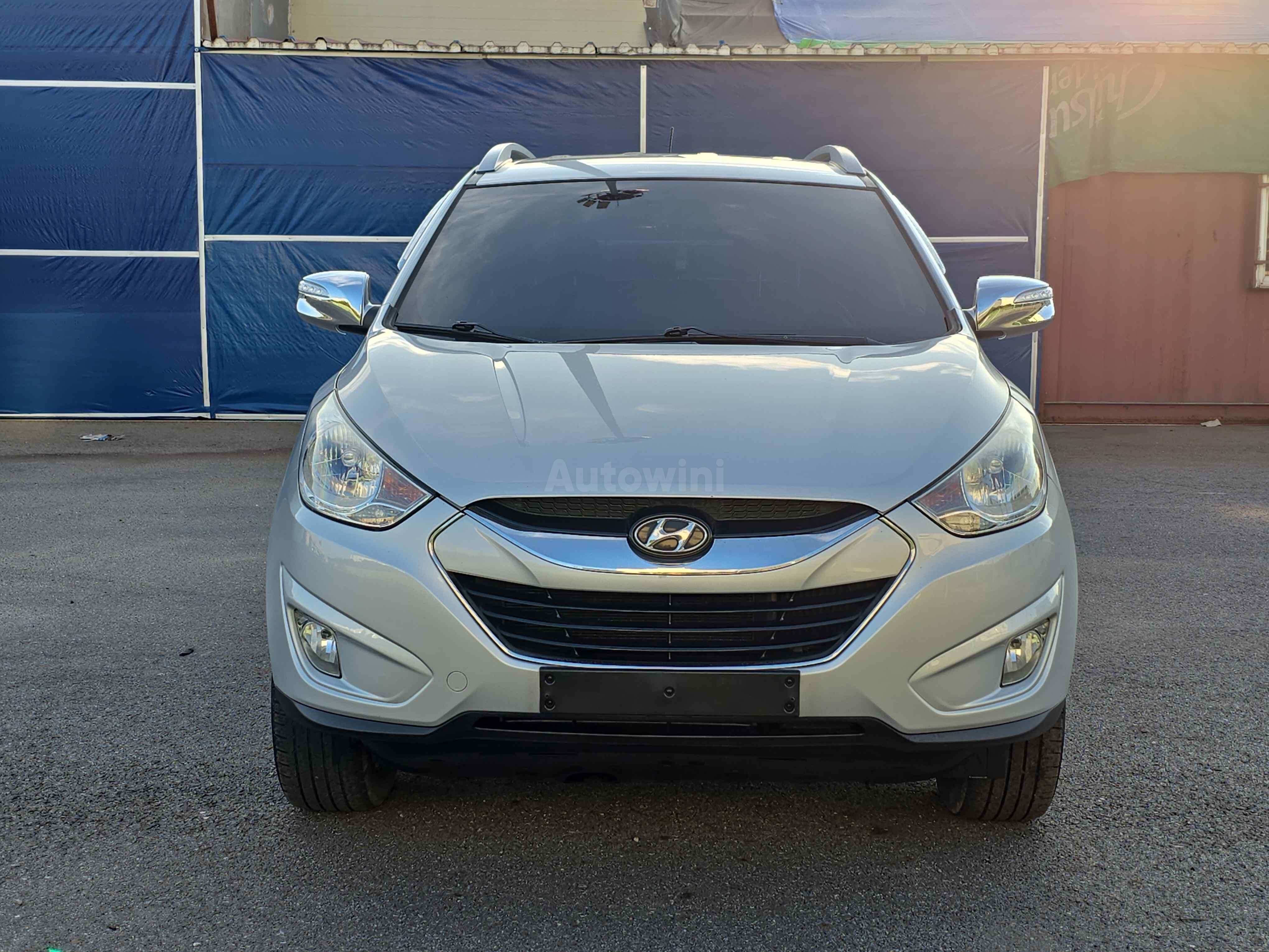 2010 HYUNDAI TUCSON VIN: KMHJU81VBAU089101