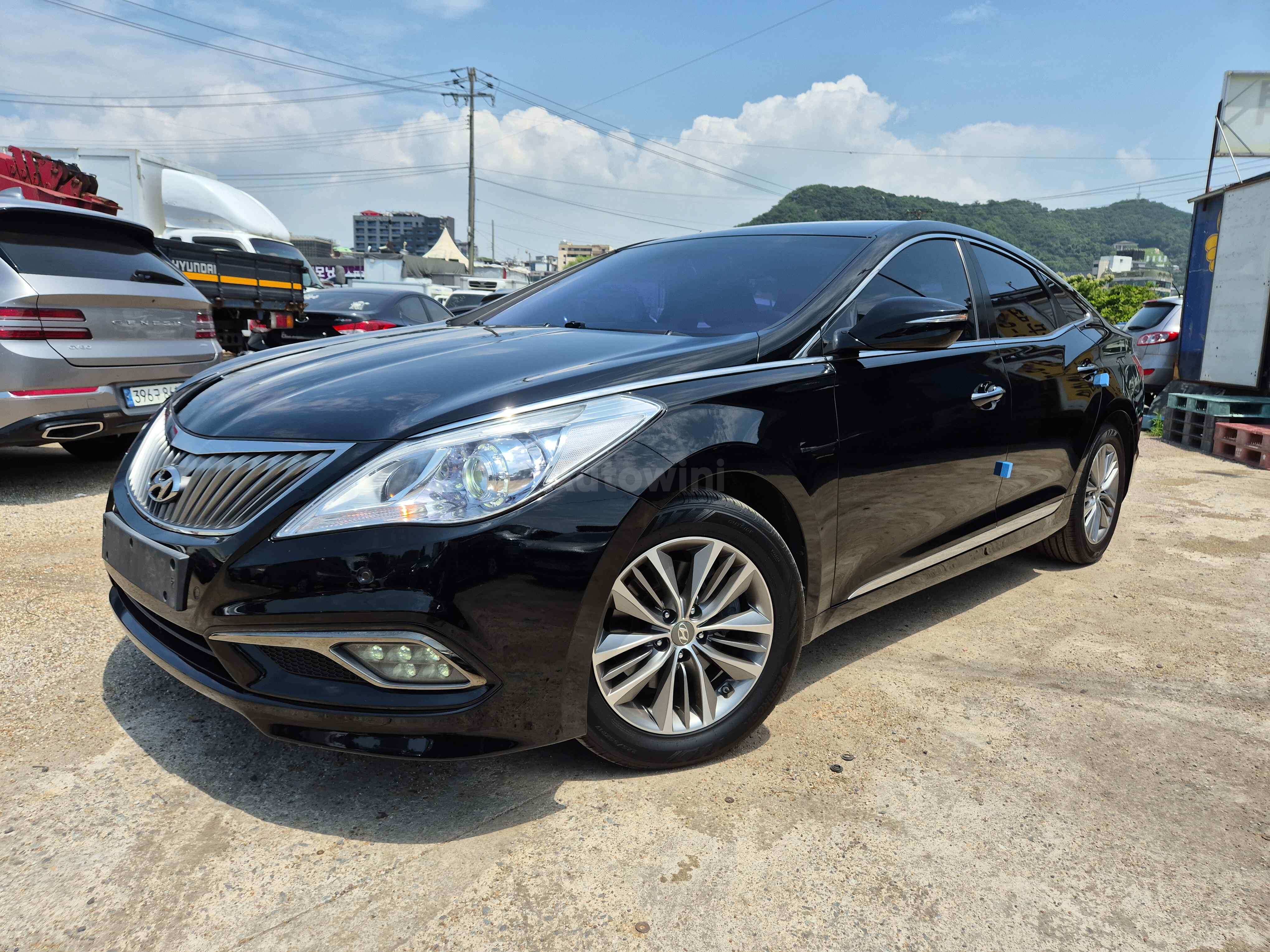 2016 HYUNDAI GRANDEUR VIN: KMHFF41CBGA518533