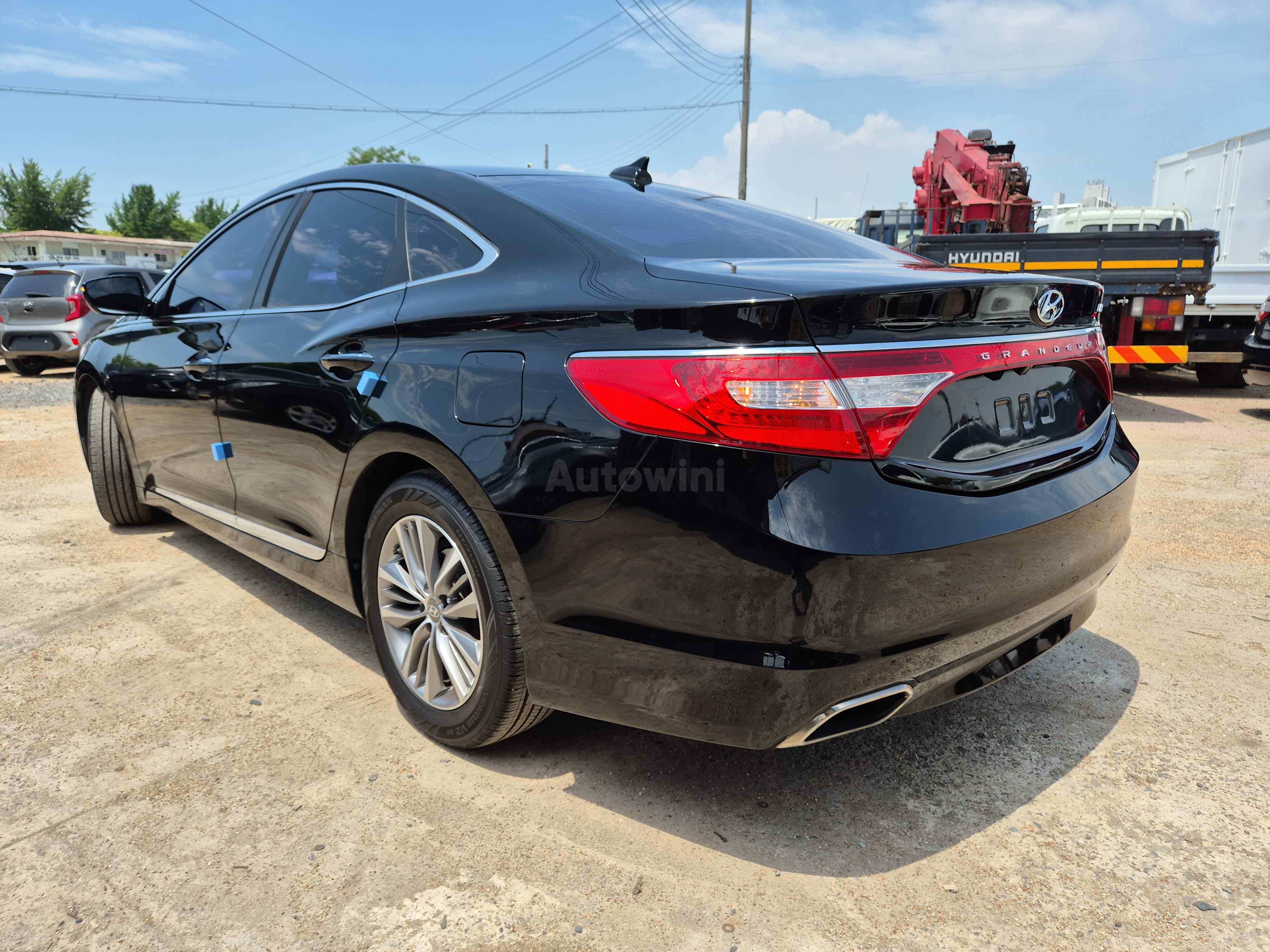 2016 HYUNDAI GRANDEUR VIN: KMHFF41CBGA518533