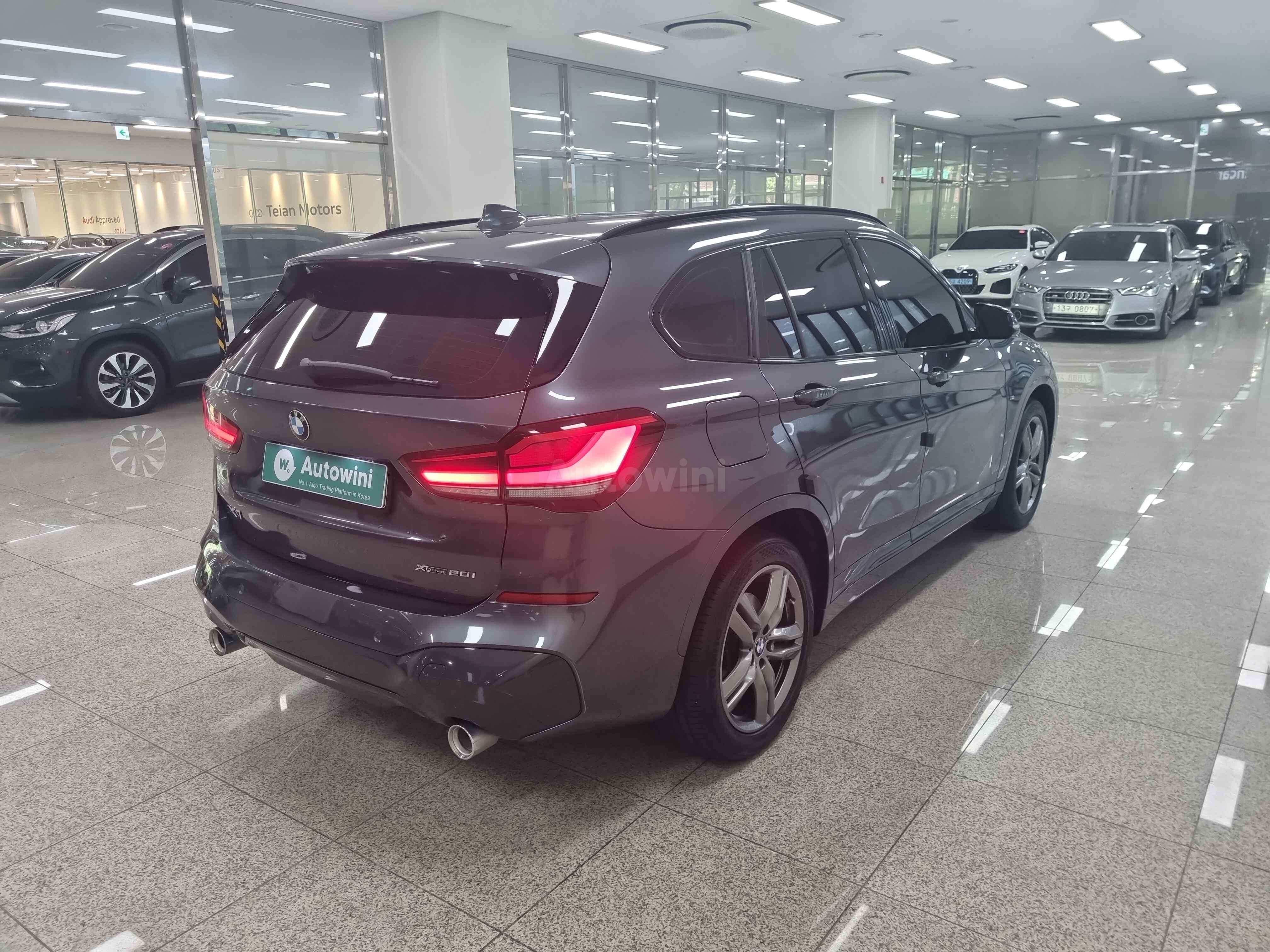 2022 BMW X1 VIN: WBA11DG07N5U43557