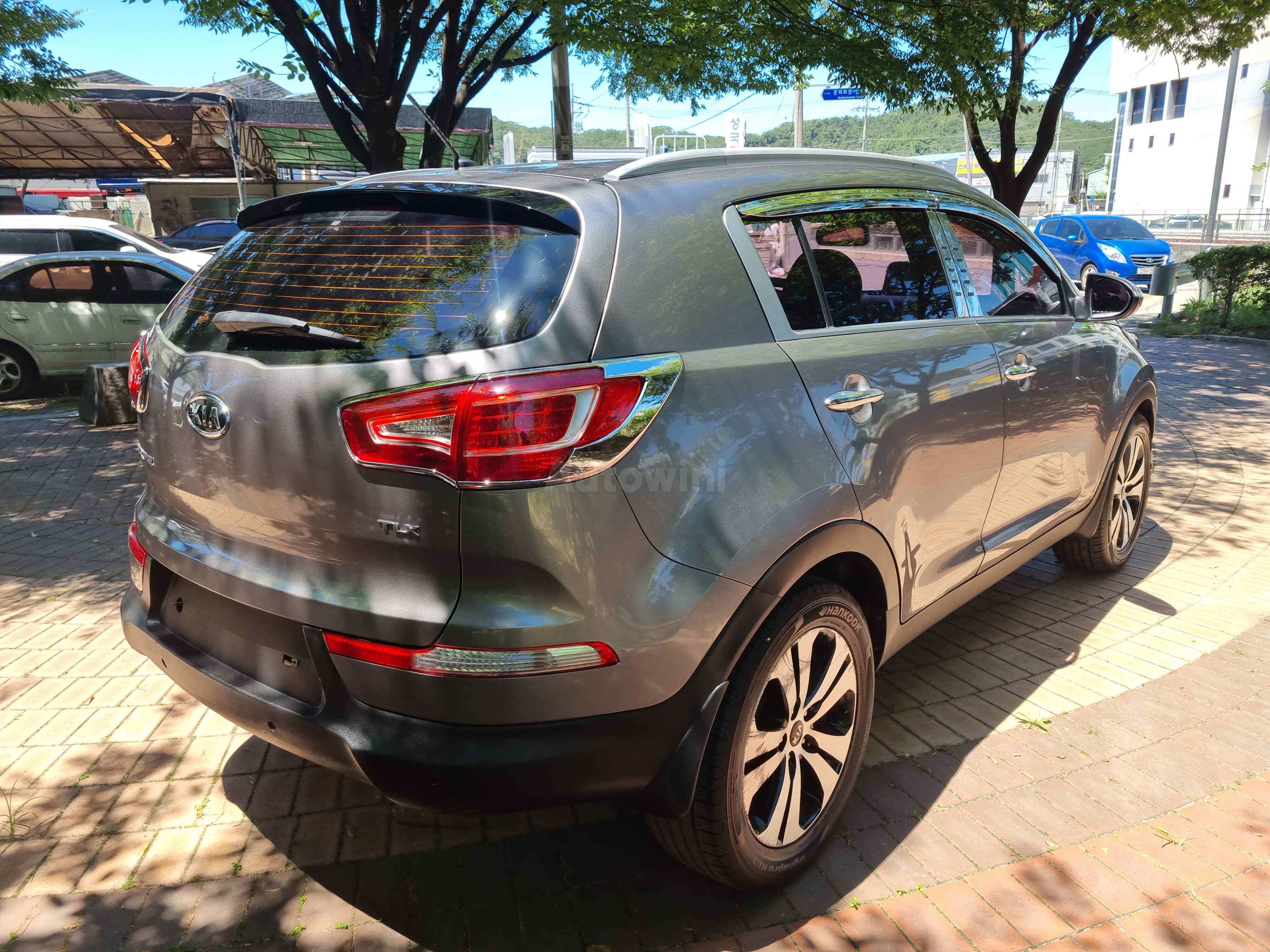 2012 KIA SPORTAGE VIN: KNAPC813BCK194631