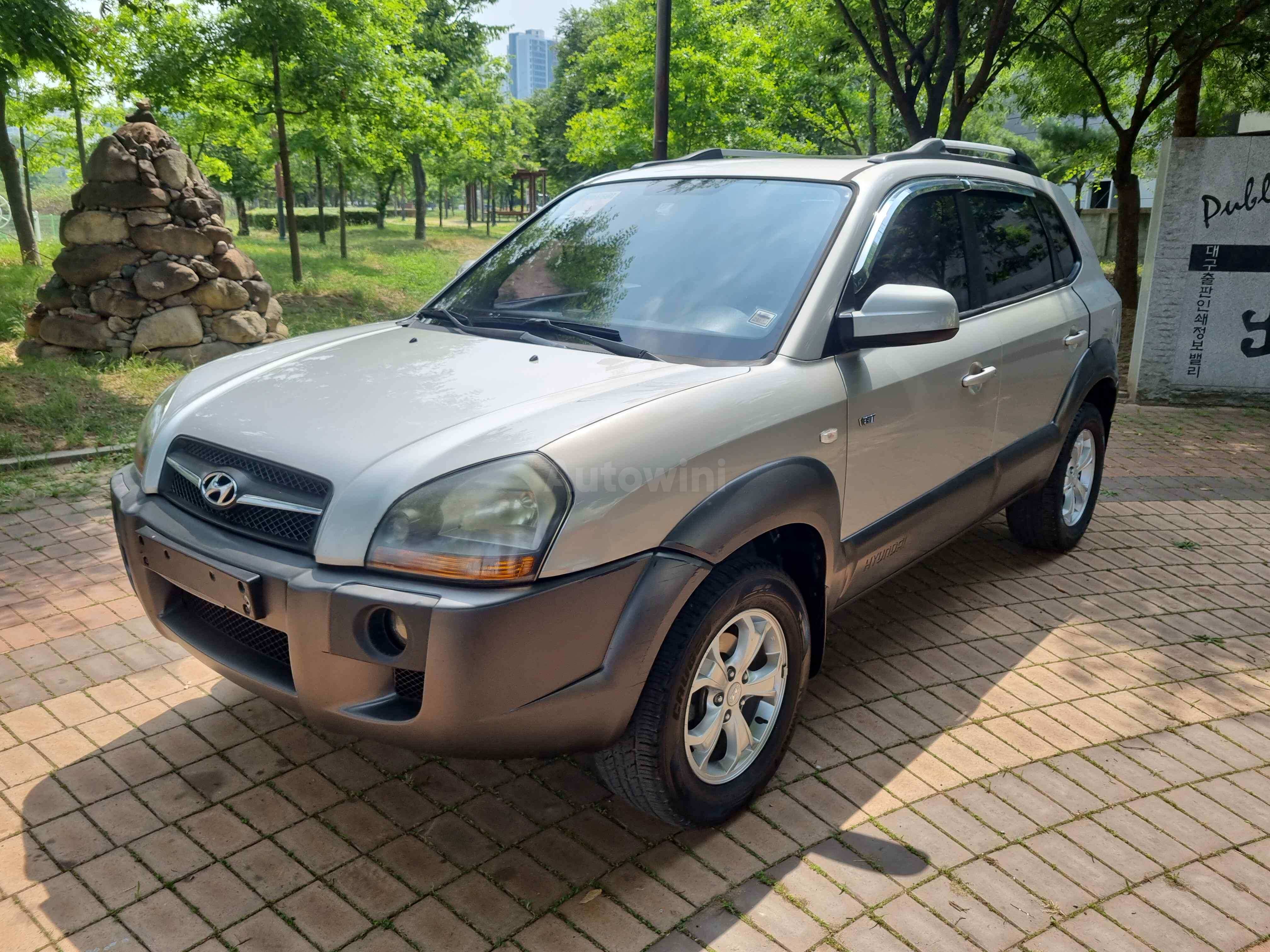 2009 HYUNDAI TUCSON VIN: KMHJN81VP9U016238