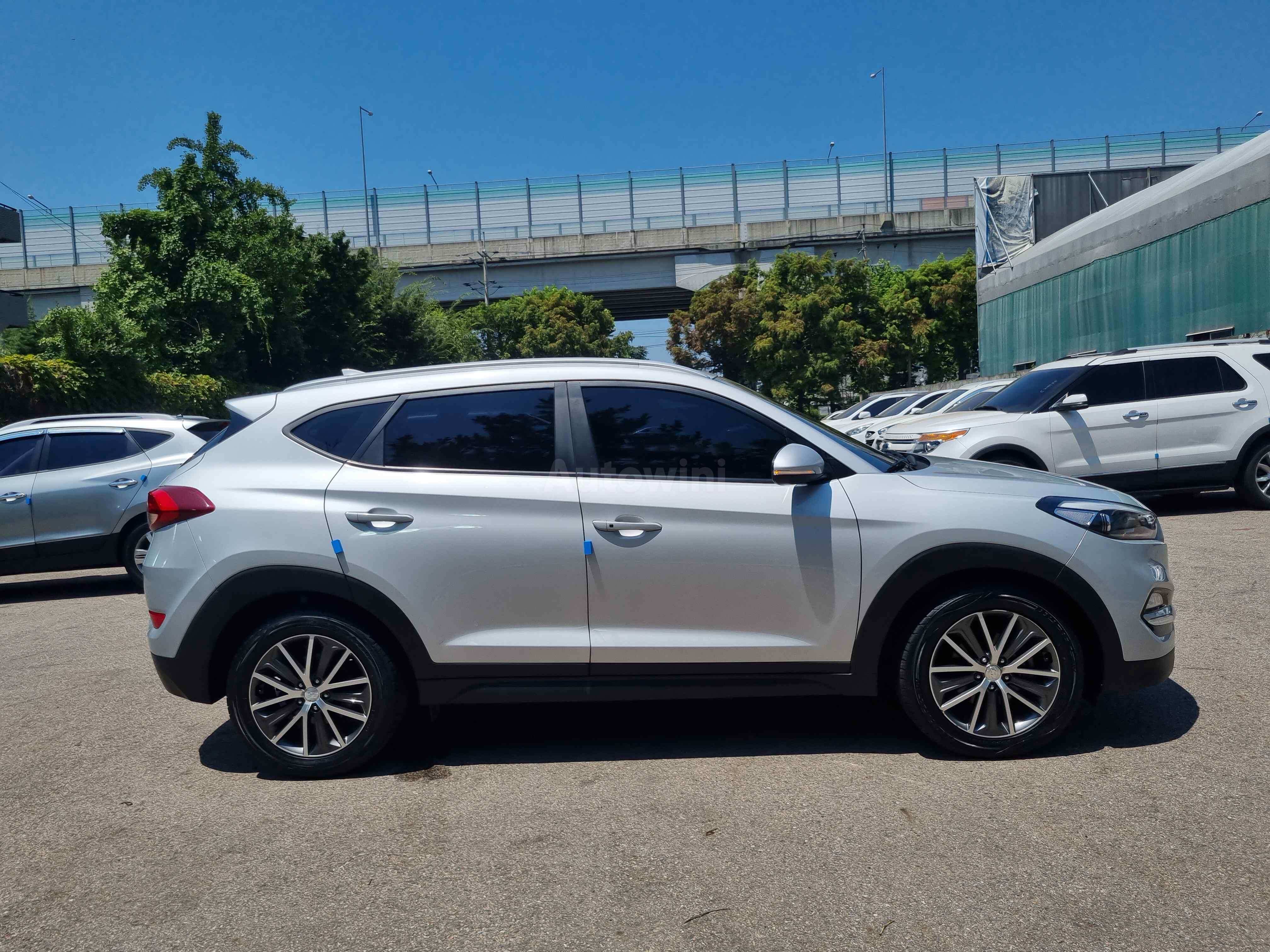 2017 HYUNDAI TUCSON VIN: KMHJ381ABHU426177