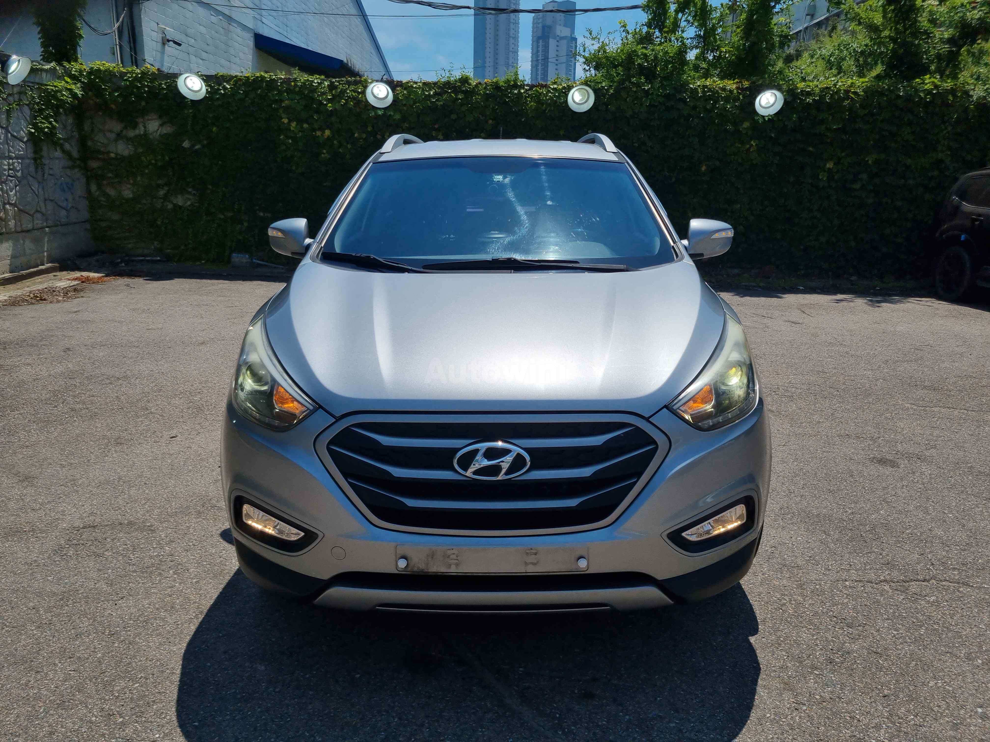 2015 HYUNDAI TUCSON VIN: KMHJU81VBFU965069