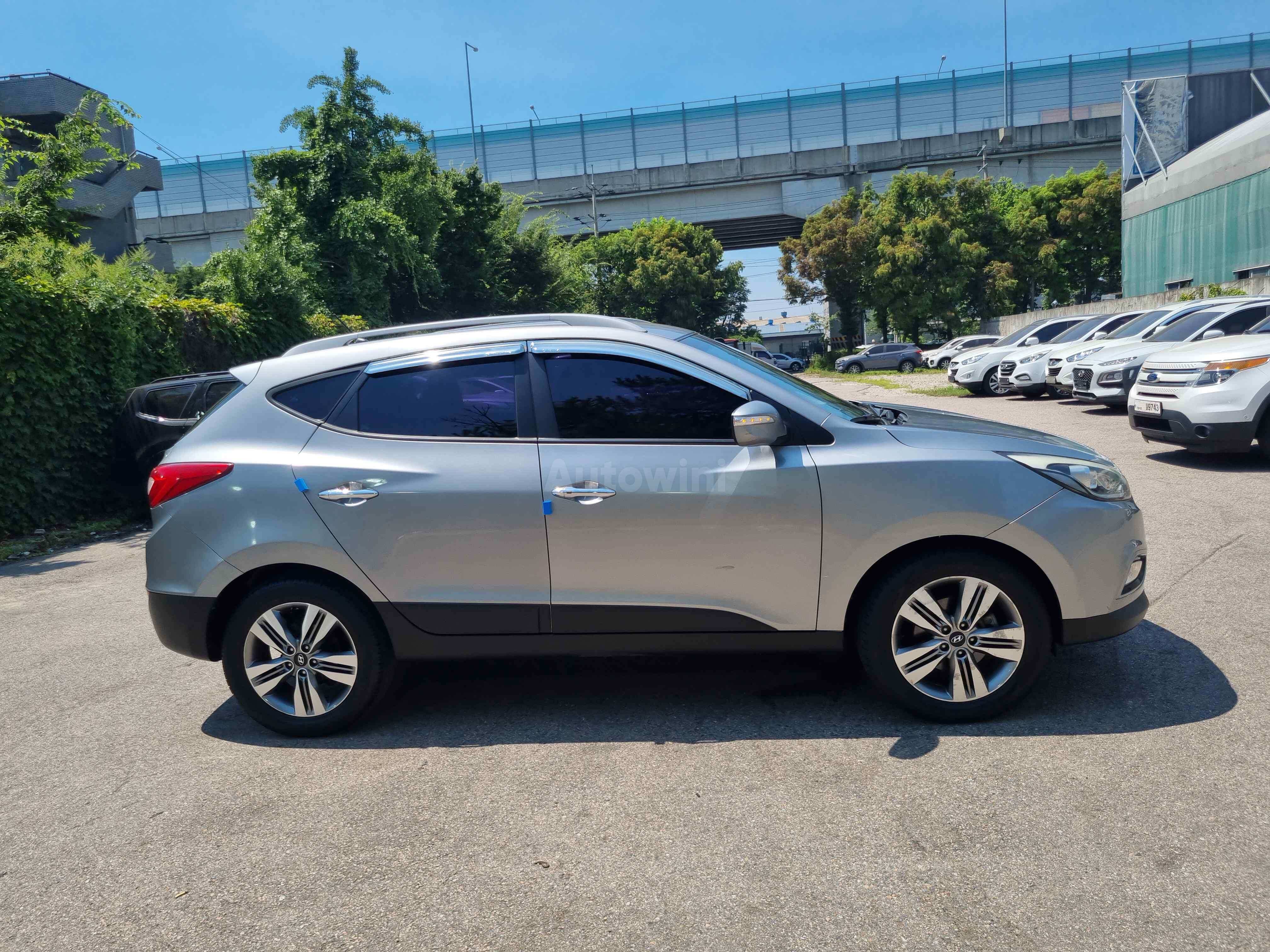 2015 HYUNDAI TUCSON VIN: KMHJU81VBFU965069