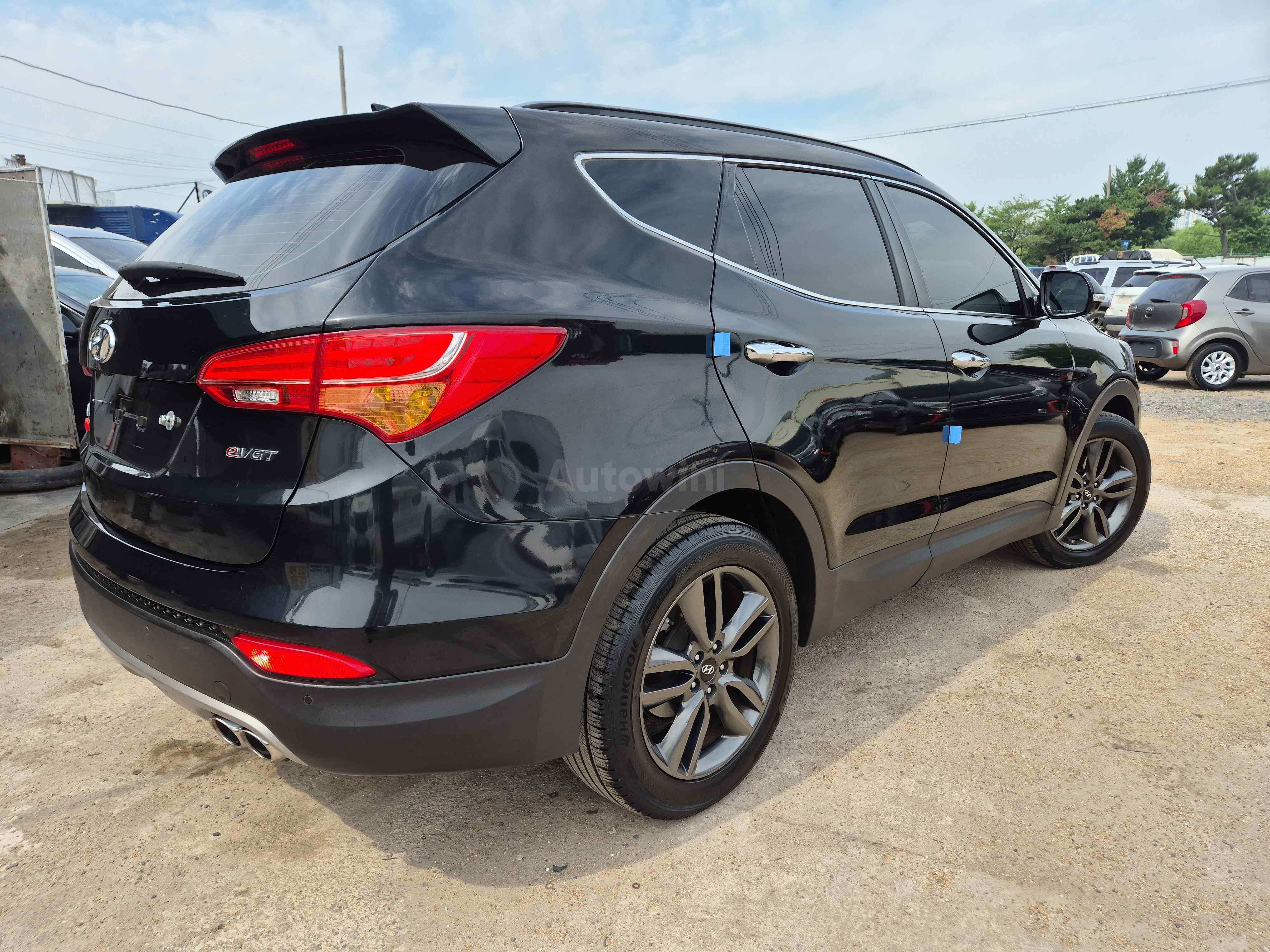 2015 HYUNDAI SANTAFE VIN: KMHSW81UBFU366582