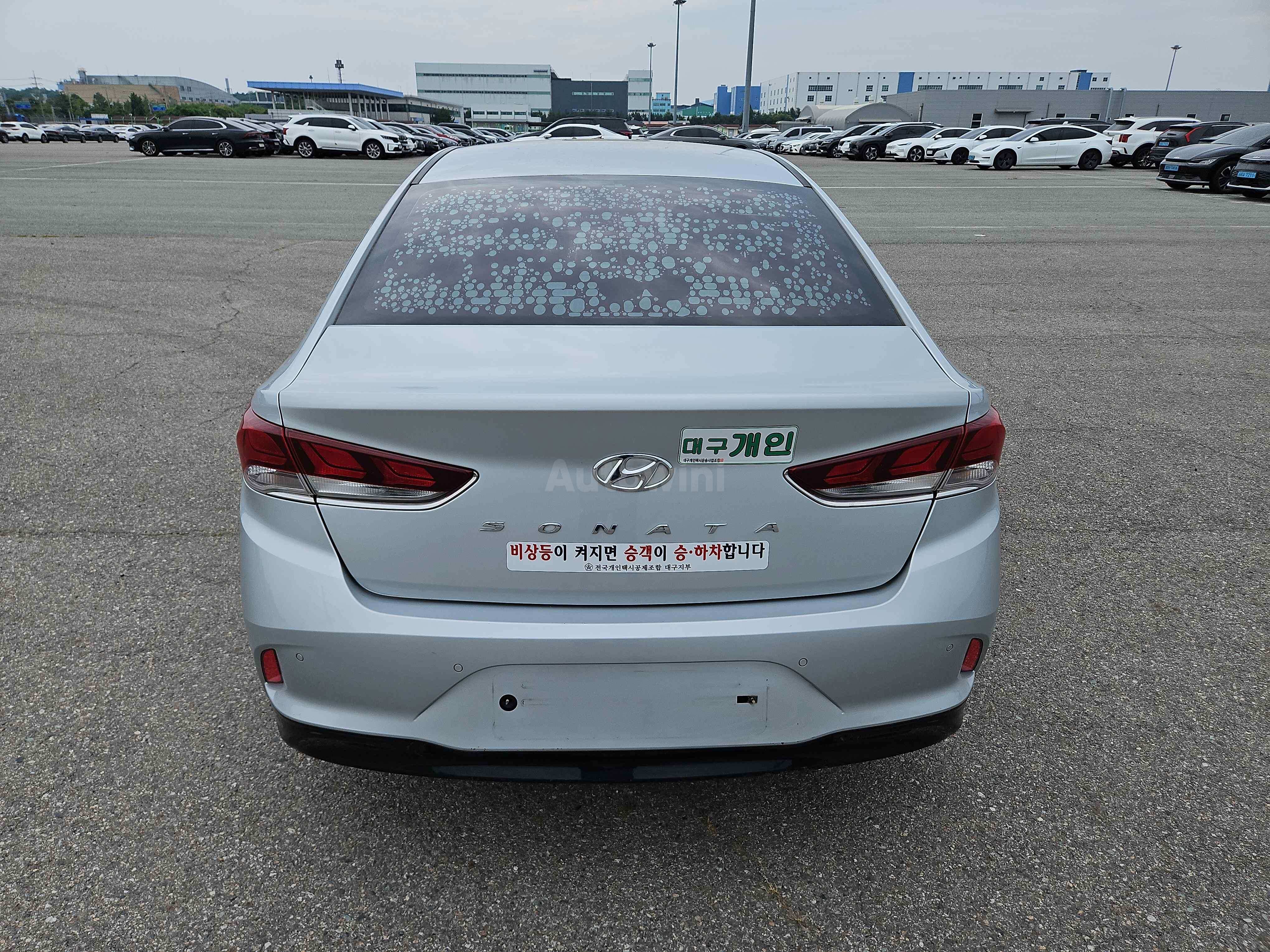 2019 HYUNDAI SONATA VIN: KMHE341DBKA502366
