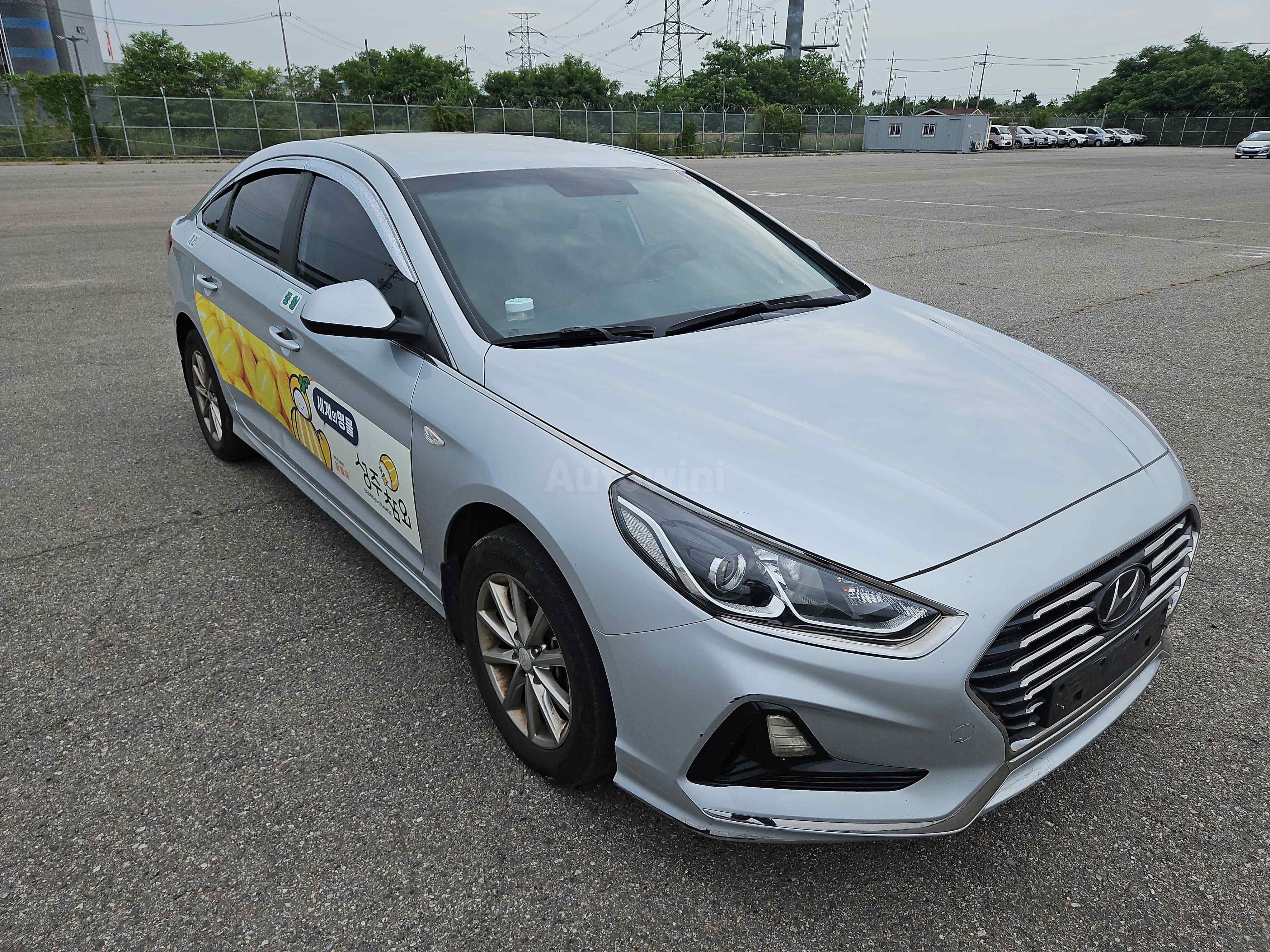 2019 HYUNDAI SONATA VIN: KMHE341DBKA502366