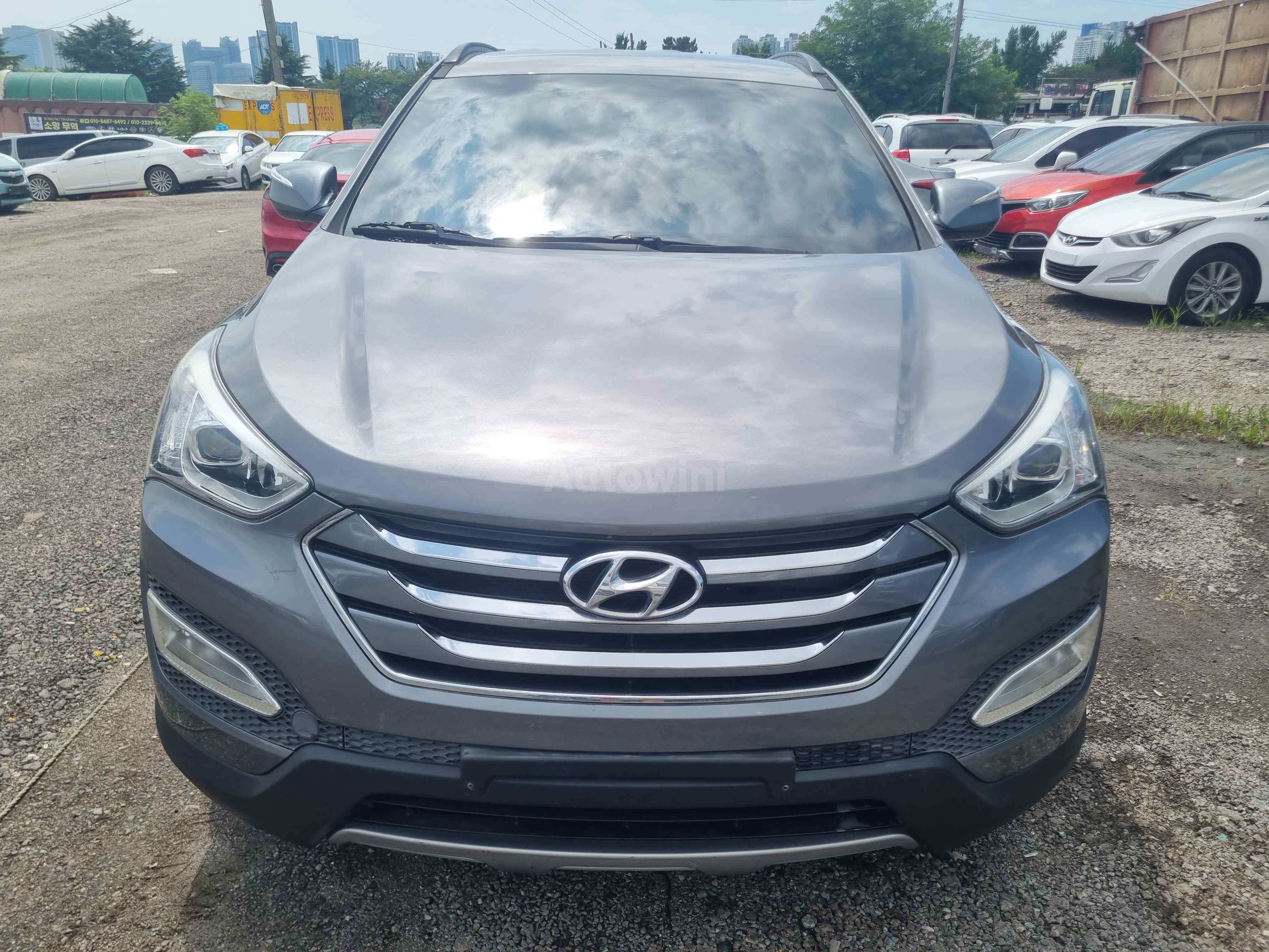 2014 HYUNDAI SANTAFE VIN: KMHSW81UBEU248111