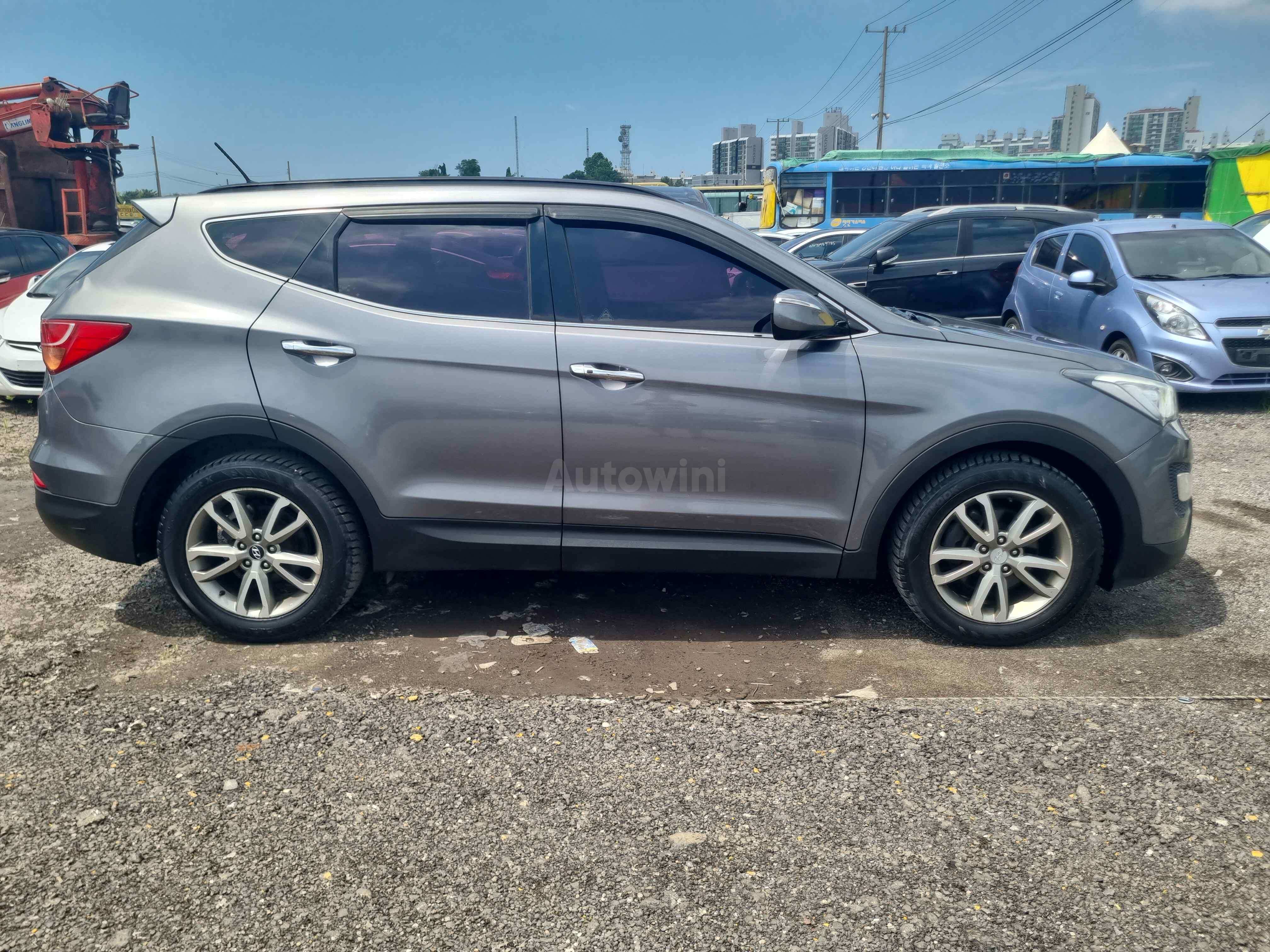 2014 HYUNDAI SANTAFE VIN: KMHSW81UBEU248111